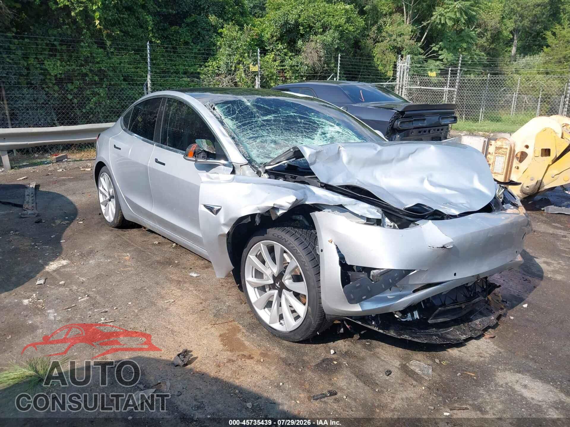 TESLA MODEL 3 2018 - 5YJ3E1EA5JF031107