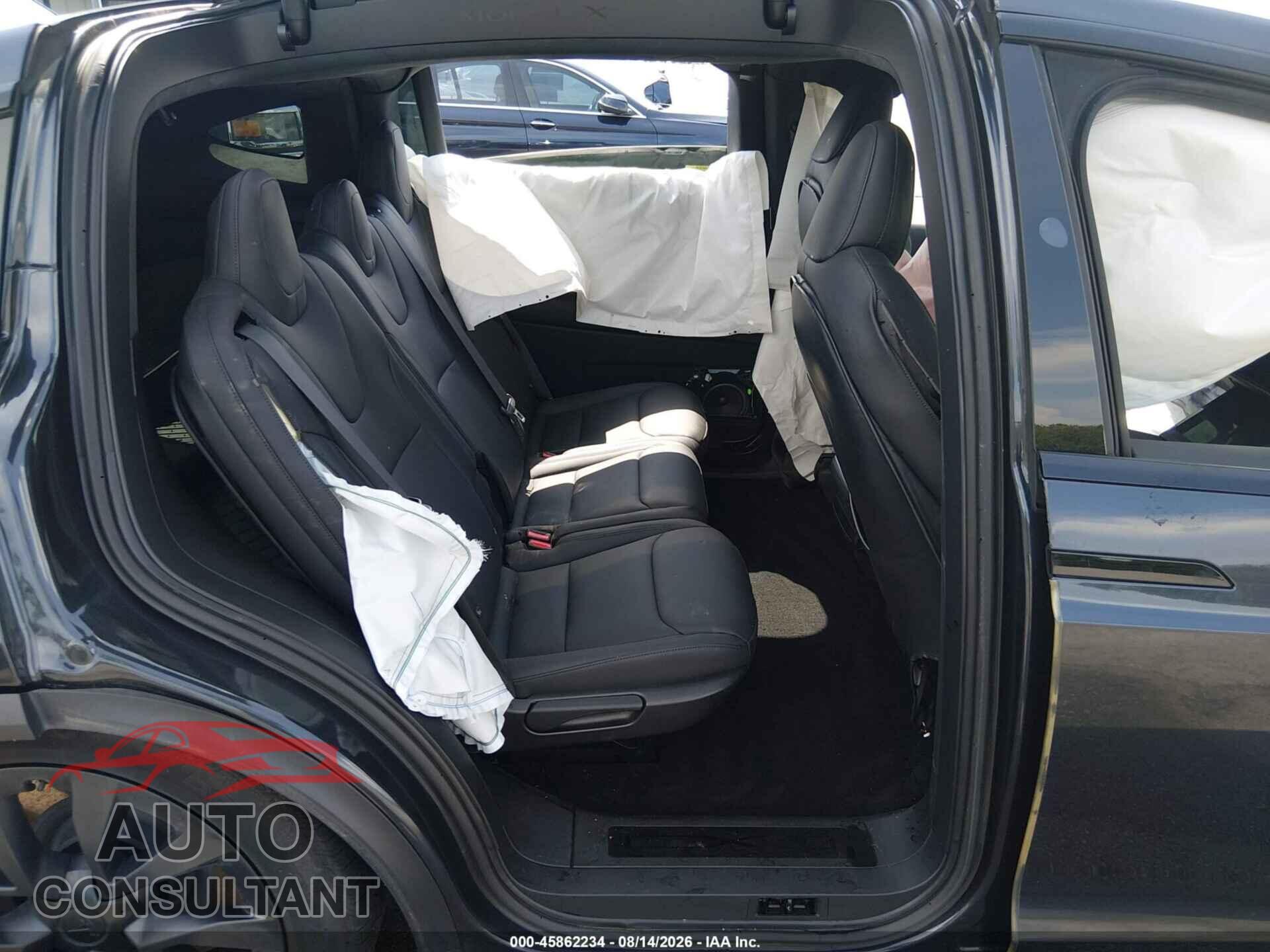 TESLA MODEL X 2024 - 7SAXCDE53RF460062
