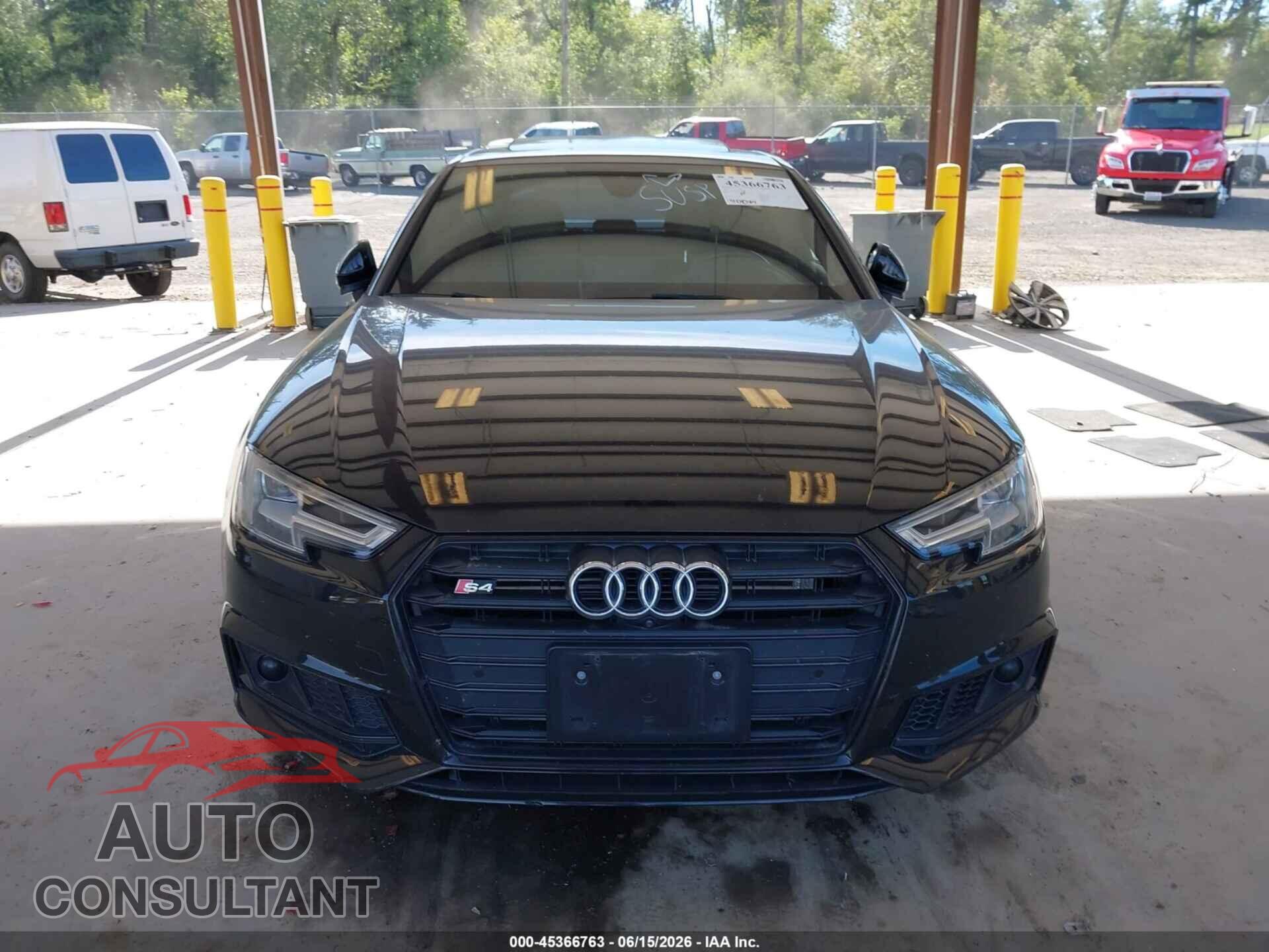 AUDI S4 2018 - WAUC4AF42JA038114