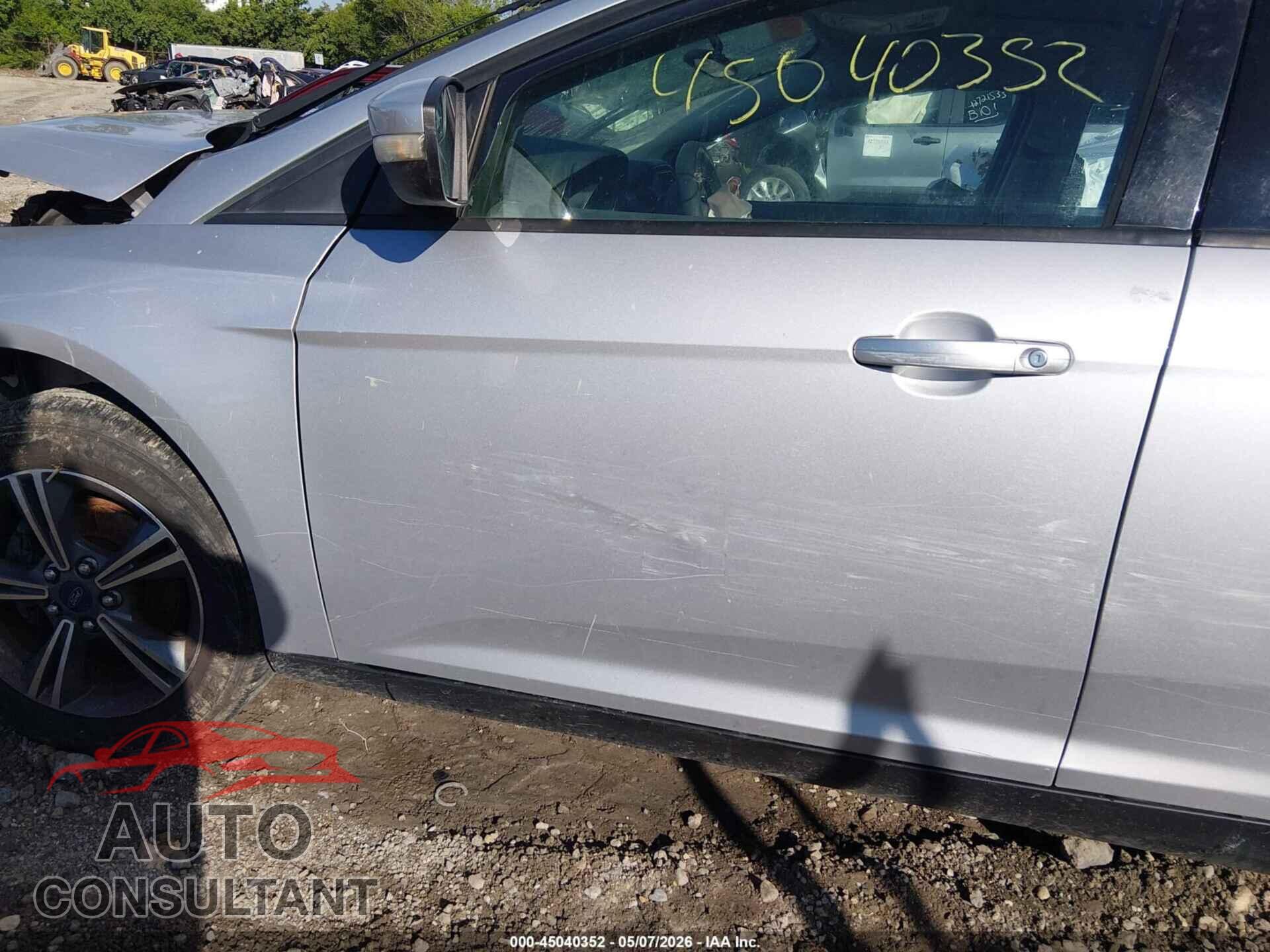 FORD FOCUS 2014 - 1FADP3F28EL200630