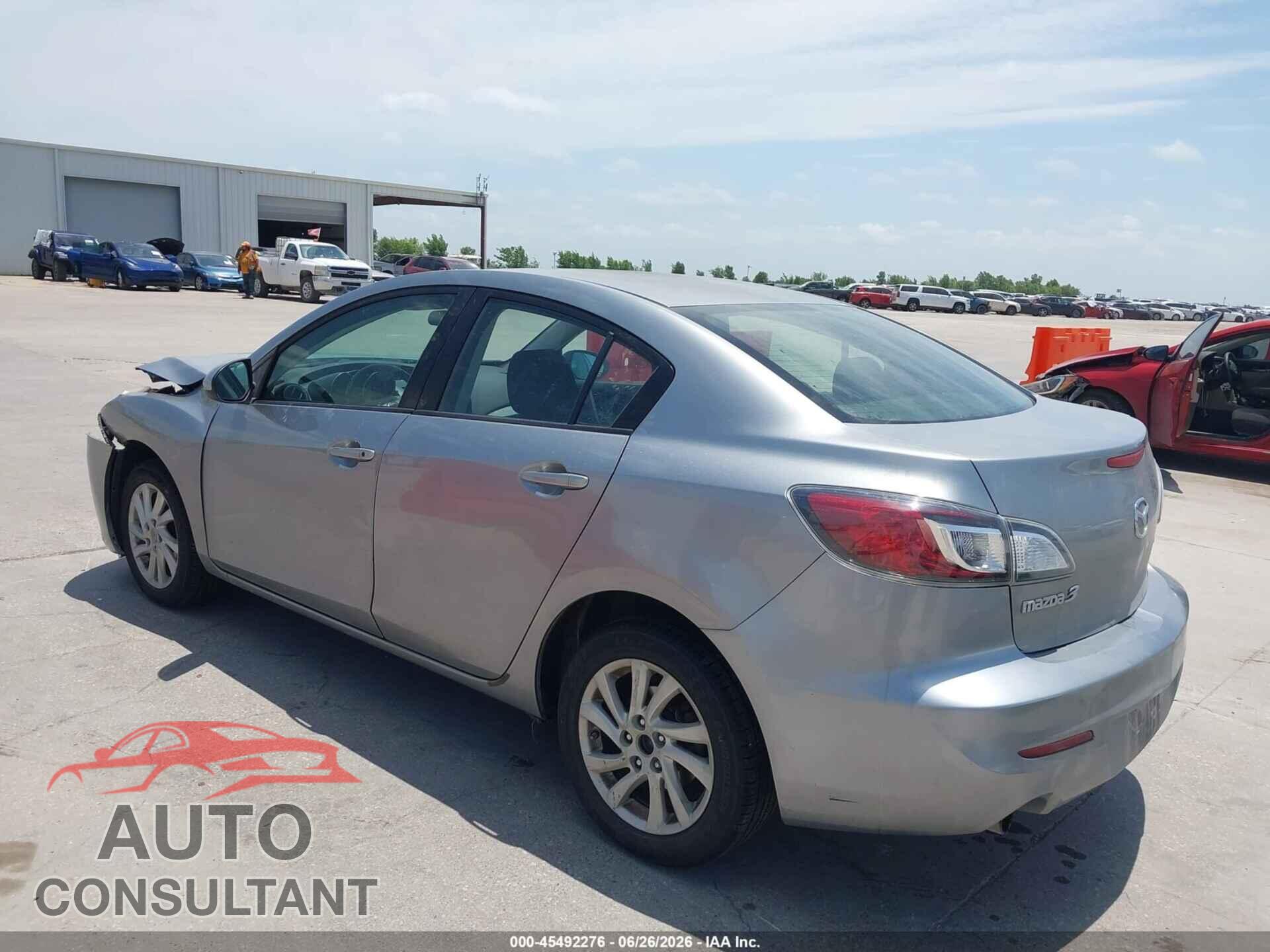 MAZDA MAZDA3 2012 - JM1BL1V87C1685410