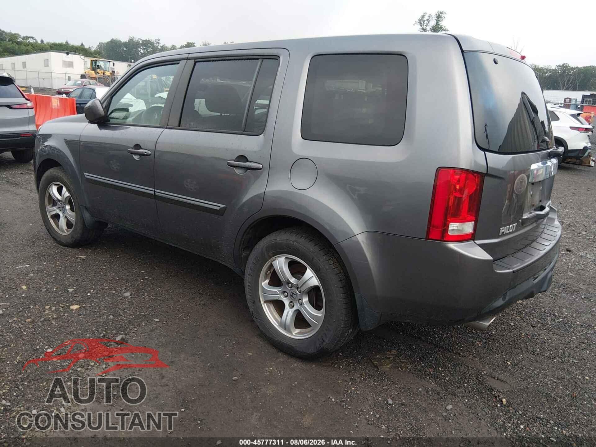 HONDA PILOT 2015 - 5FNYF4H46FB063985