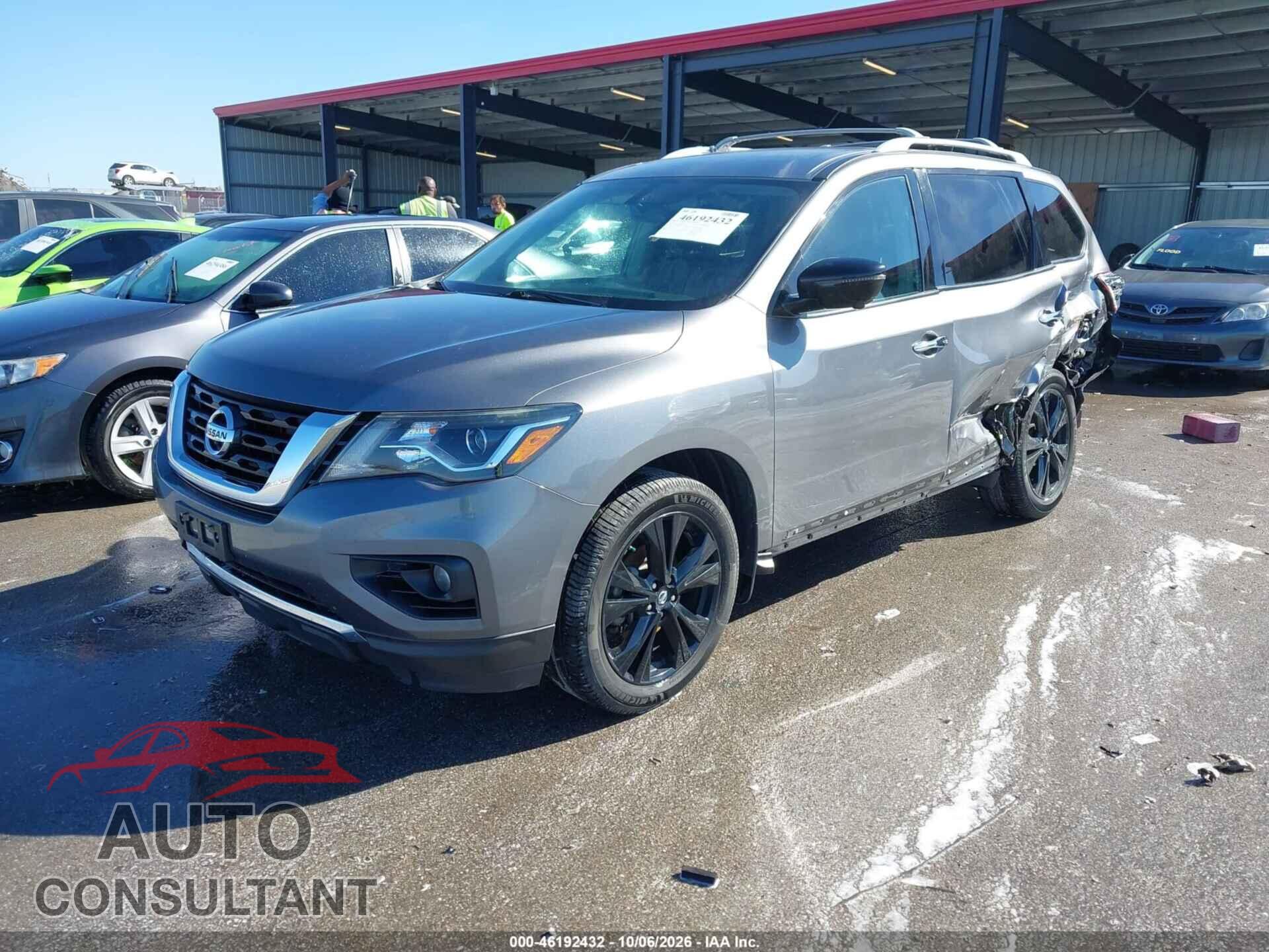 NISSAN PATHFINDER 2017 - 5N1DR2MM8HC669493