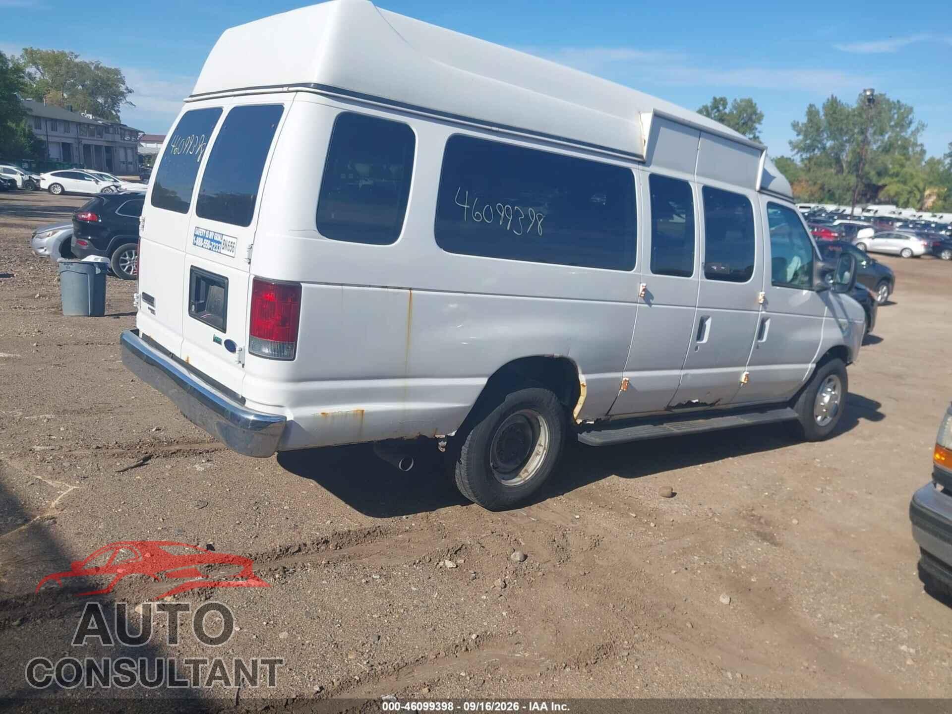 FORD E-350 SUPER DUTY 2011 - 1FBSS3BL9BDB29172