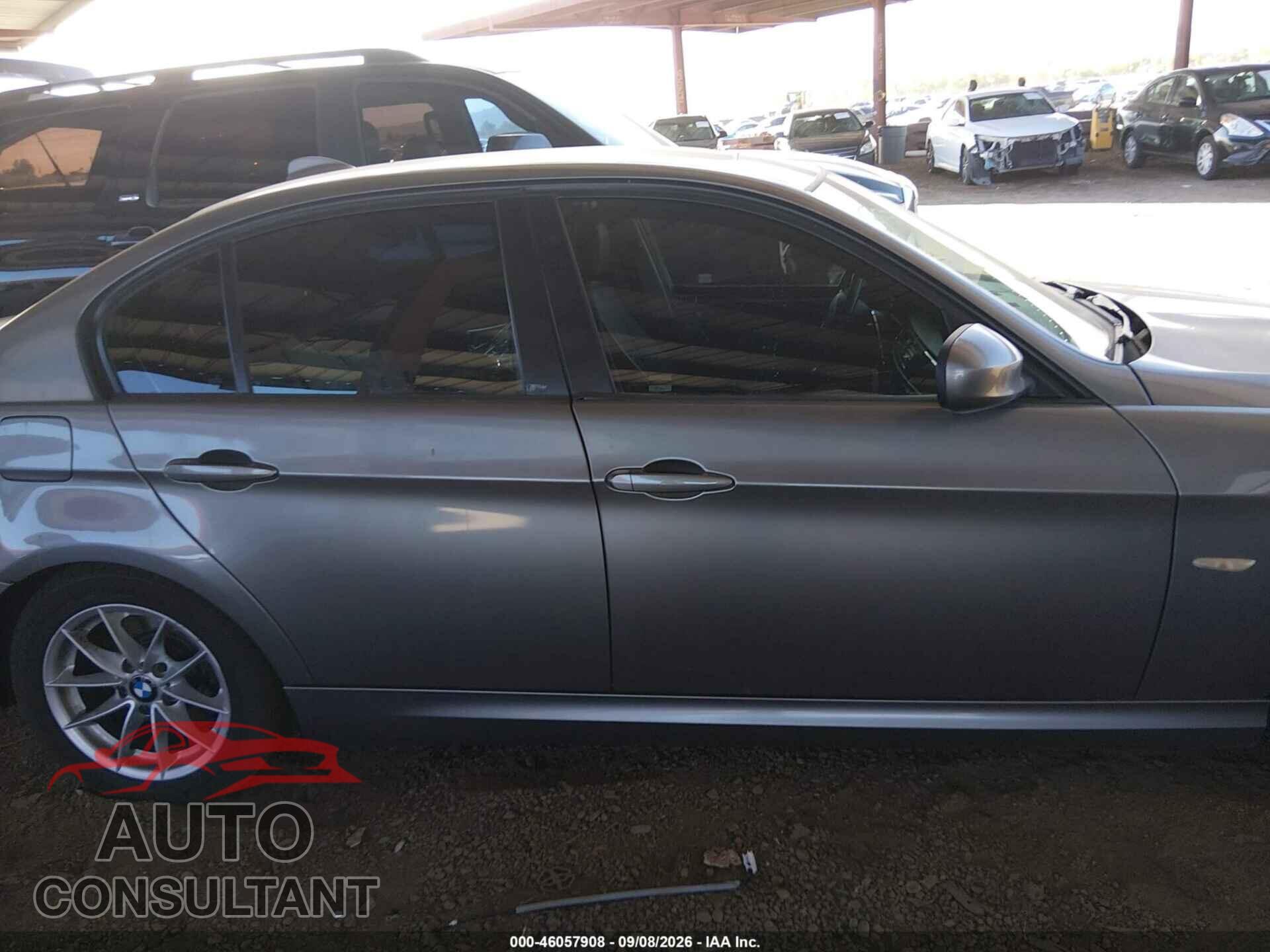BMW 328I 2010 - WBAPH7C5XAE130411