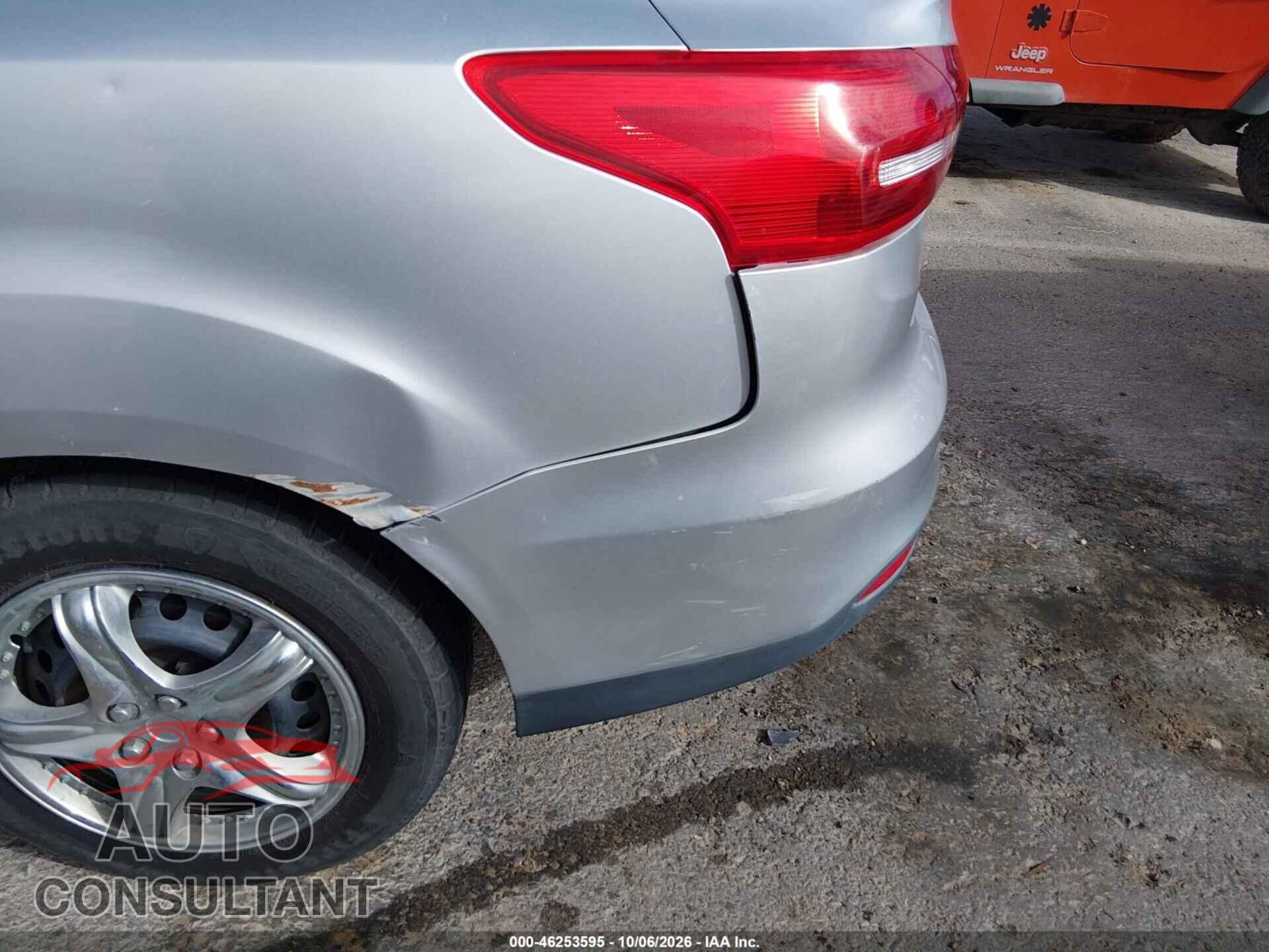 FORD FOCUS 2016 - 1FADP3E25GL379195