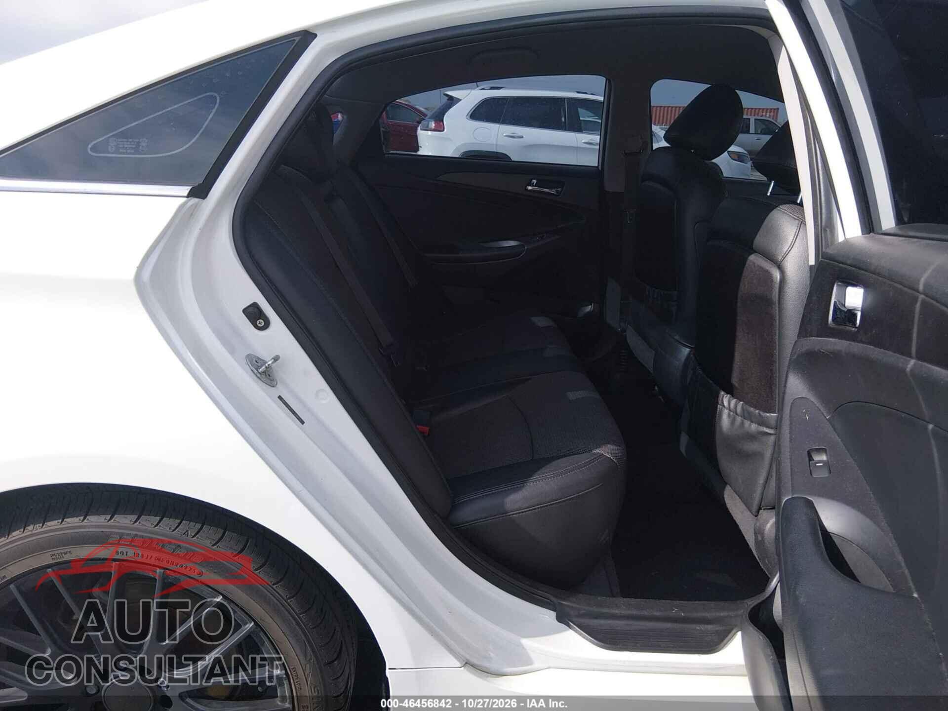 HYUNDAI SONATA 2011 - 5NPEC4AC7BH218875