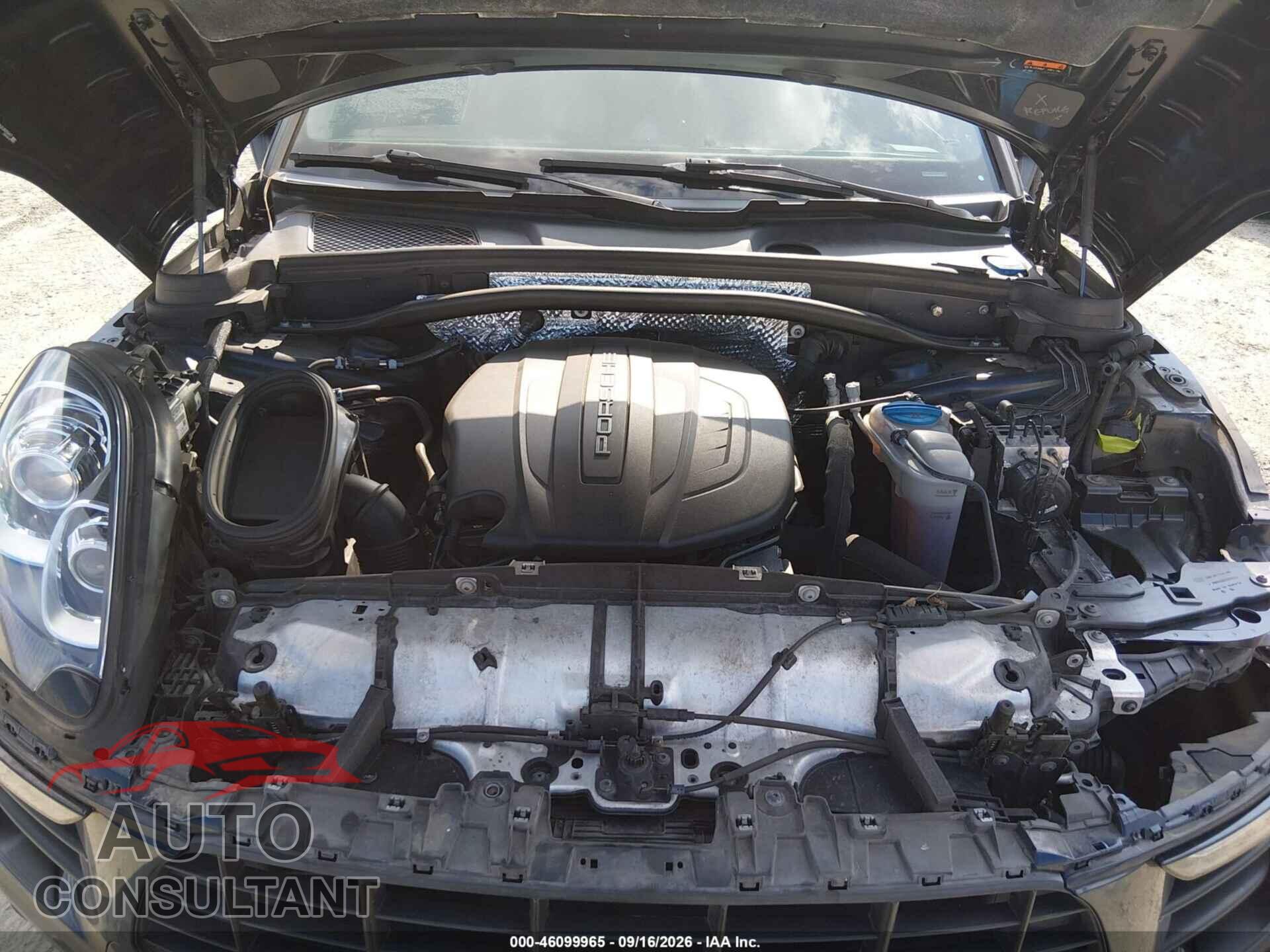 PORSCHE MACAN 2018 - WP1AA2A56JLB05647
