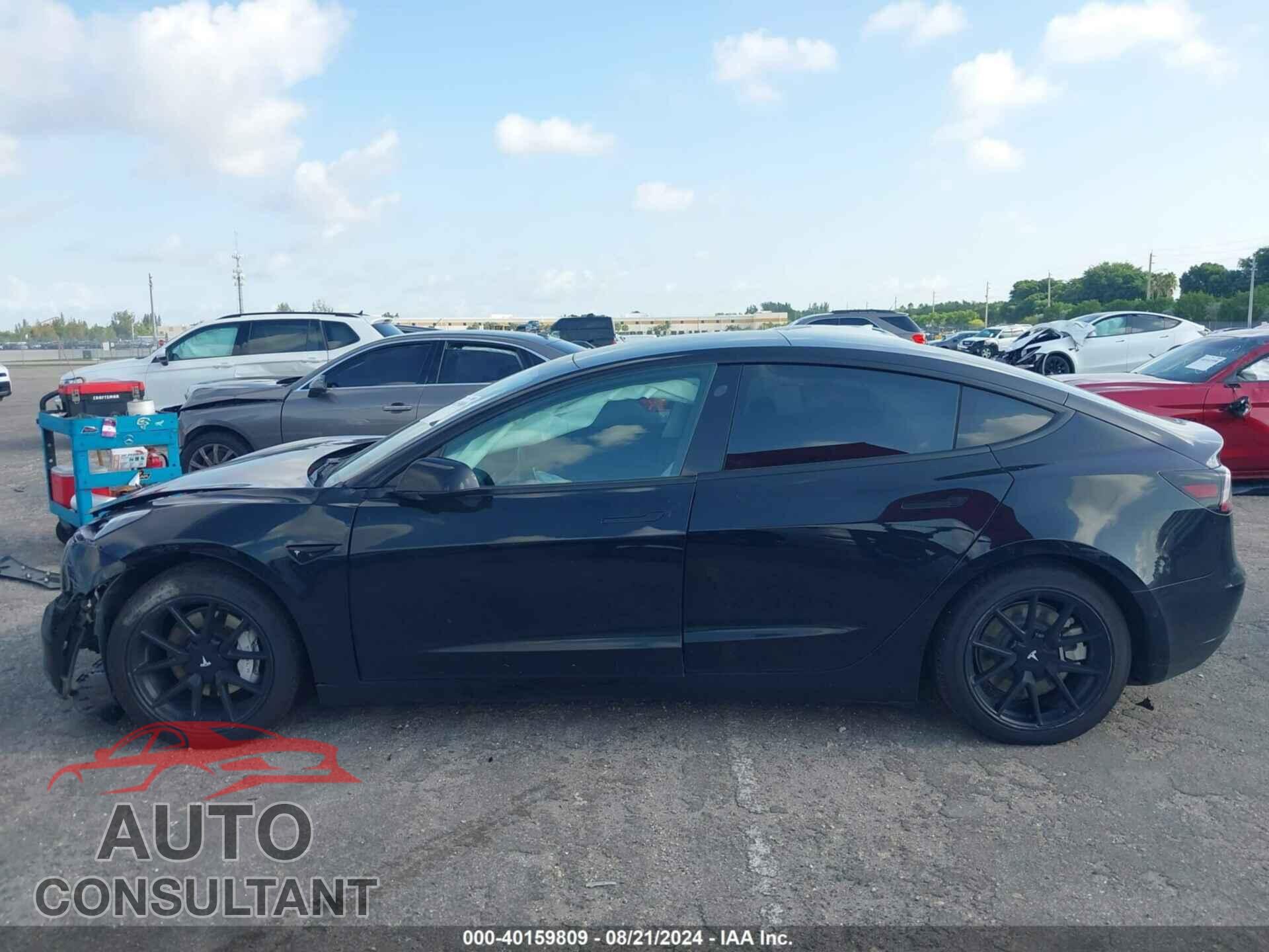 TESLA MODEL 3 2021 - 5YJ3E1EA5MF857556