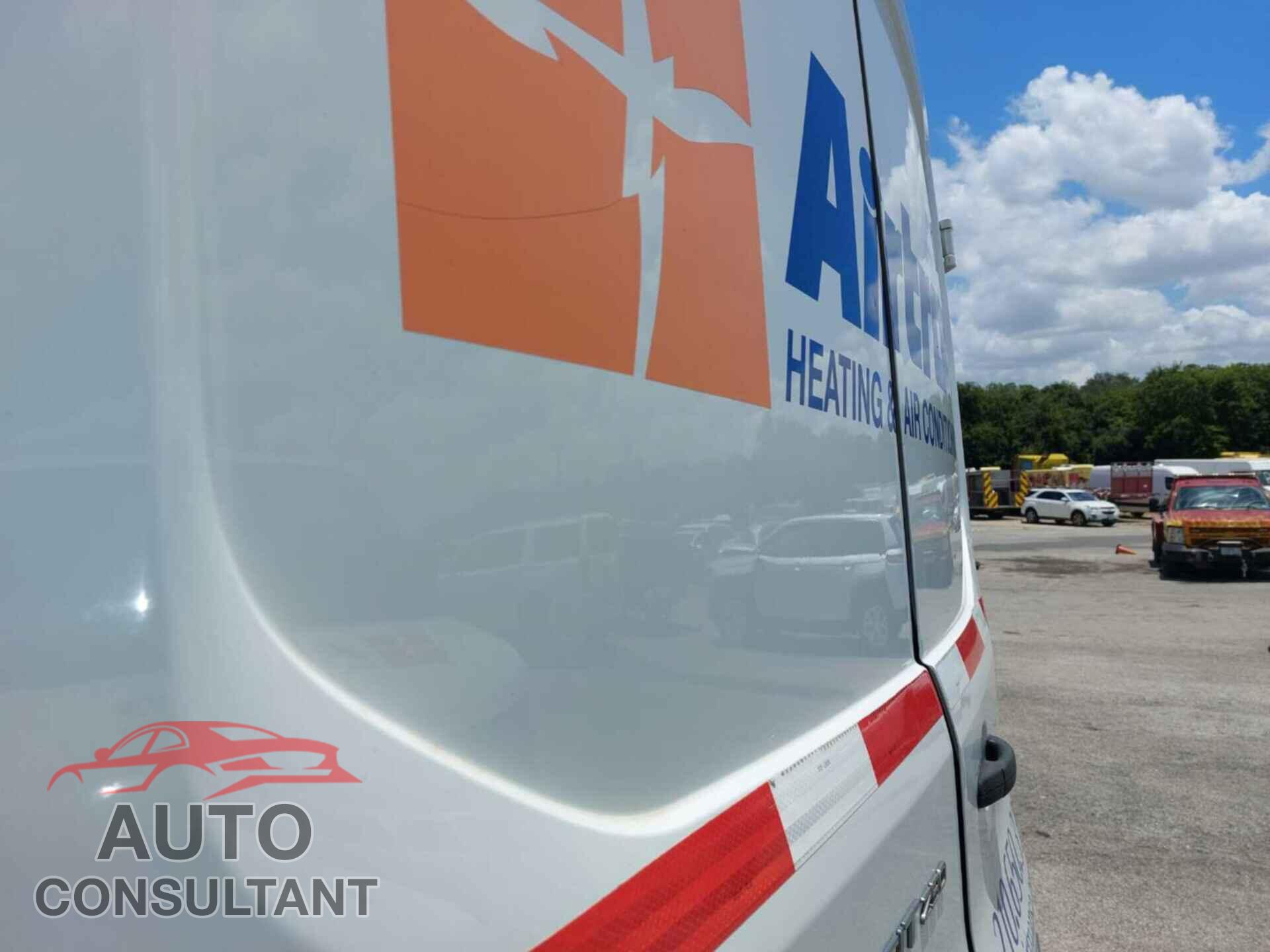 FORD TRANSIT 2017 - 1FTYR1CM9HKA90763