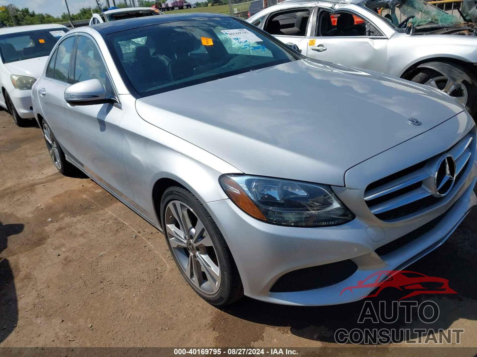 MERCEDES-BENZ C 300 2018 - 55SWF4JB0JU235273