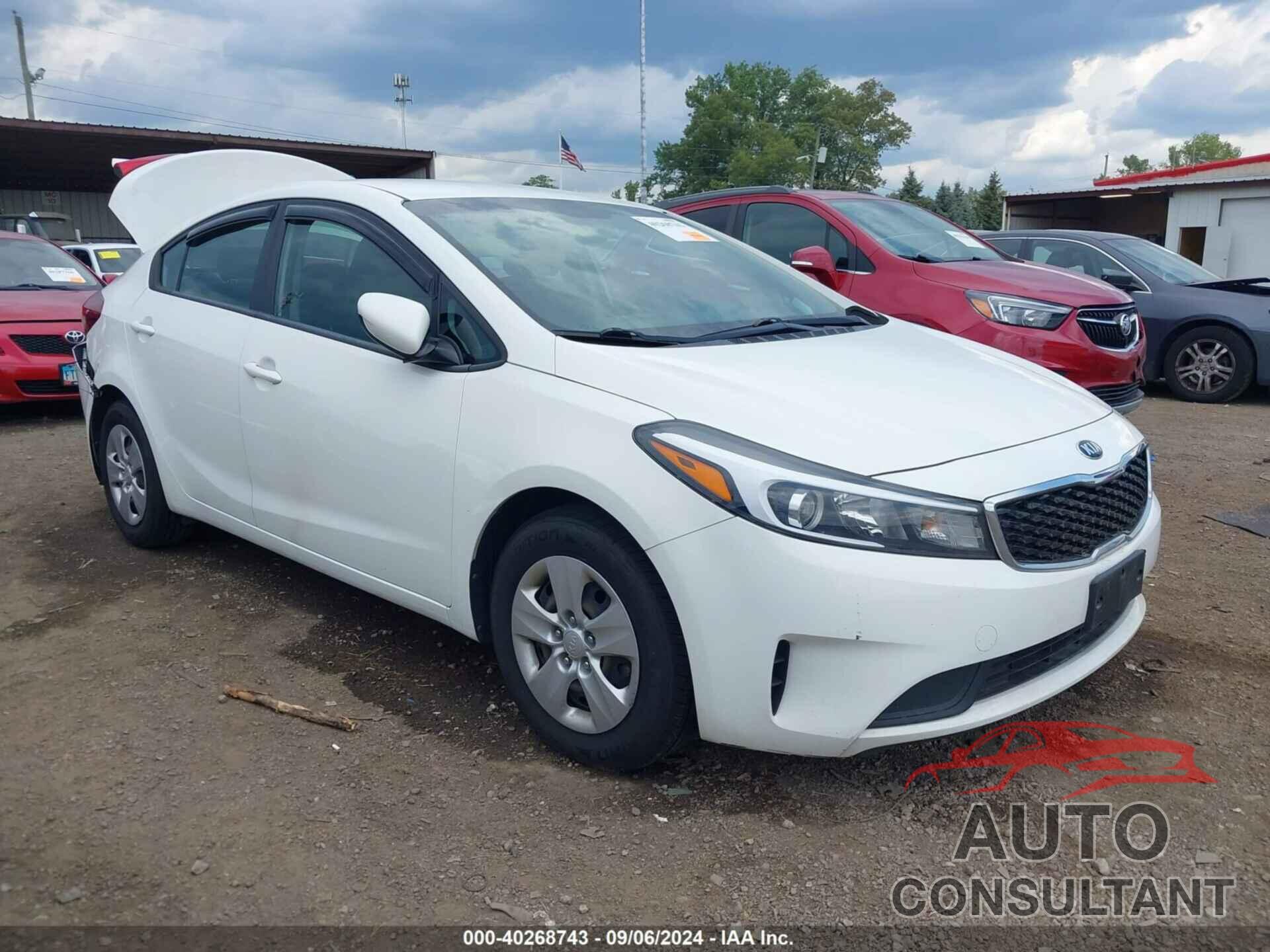 KIA FORTE 2018 - 3KPFK4A73JE273952