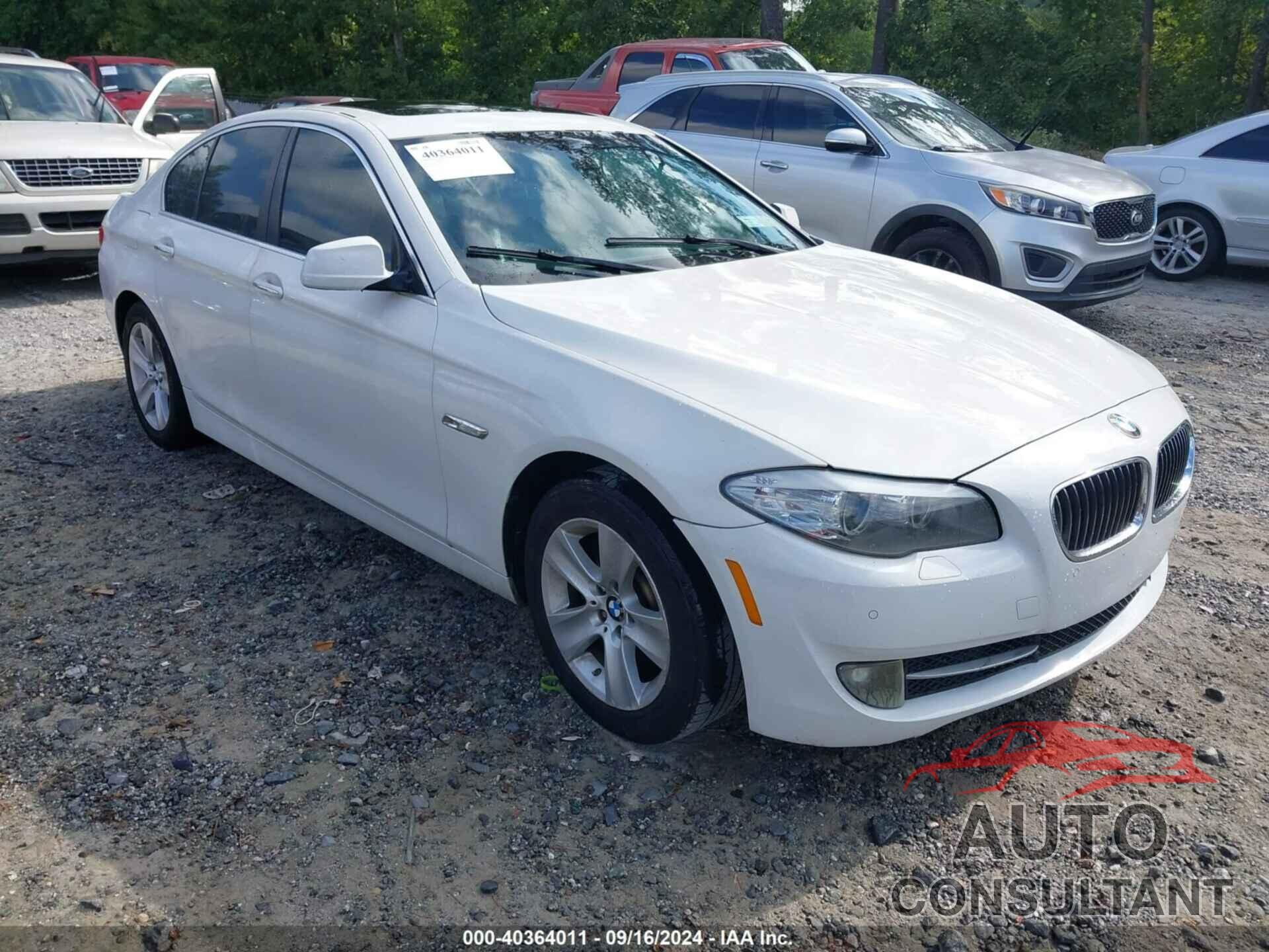 BMW 528I 2011 - WBAFR1C53BC739696