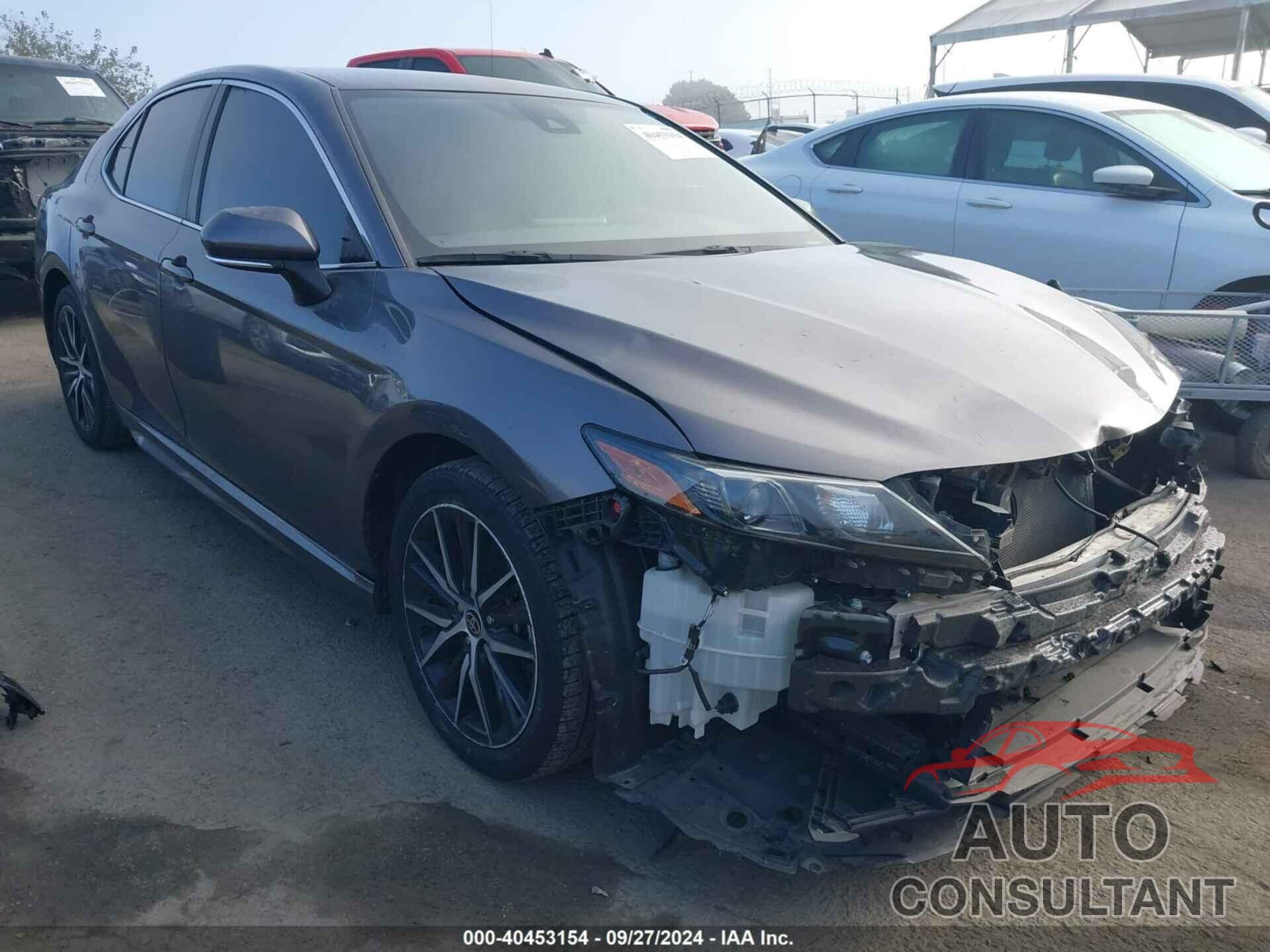 TOYOTA CAMRY 2022 - 4T1G11AKXNU630895