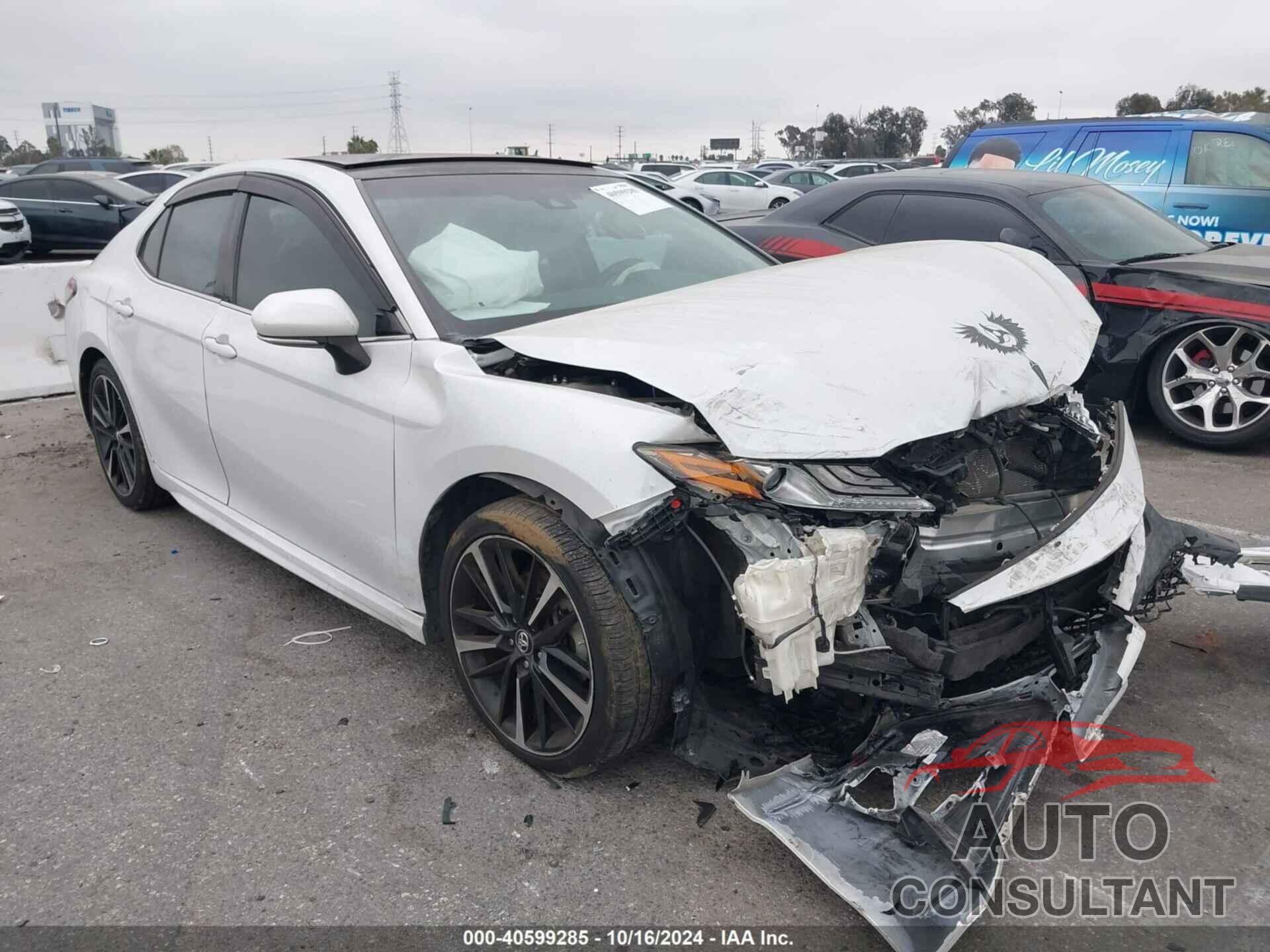 TOYOTA CAMRY 2018 - 4T1BZ1HK9JU009800