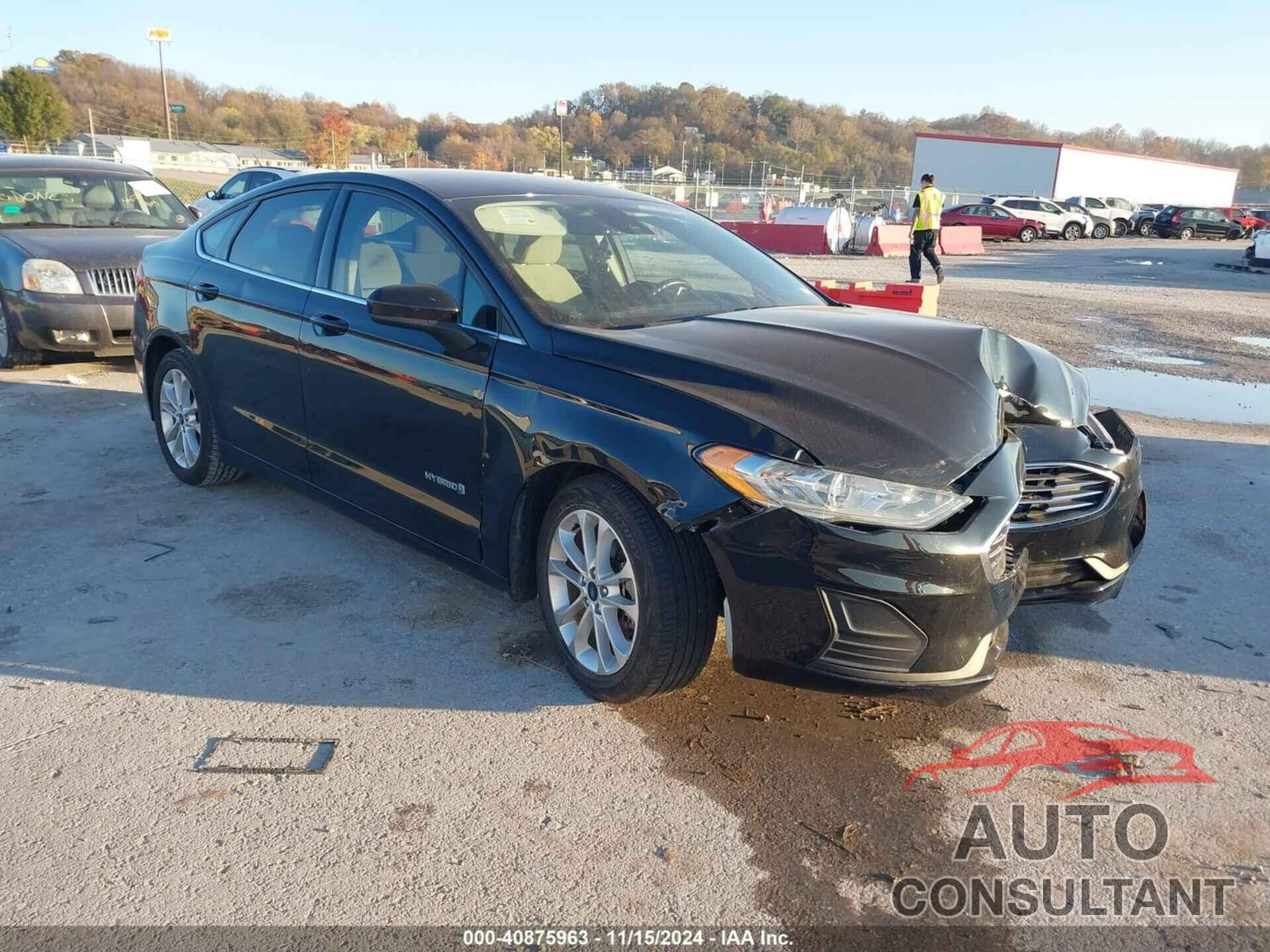 FORD FUSION HYBRID 2019 - 3FA6P0LUXKR222672