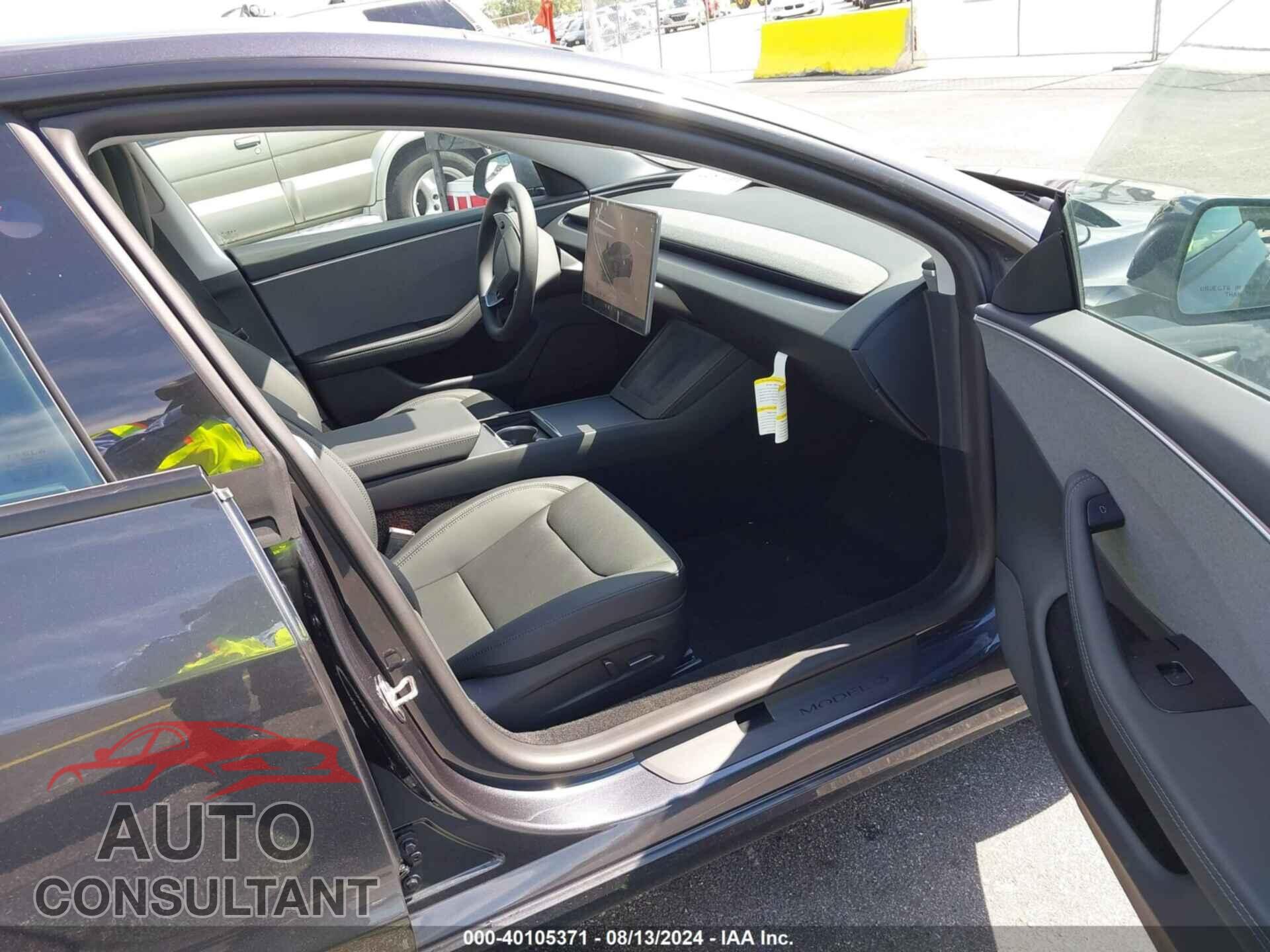 TESLA MODEL 3 2024 - 5YJ3E1EA6RF752130