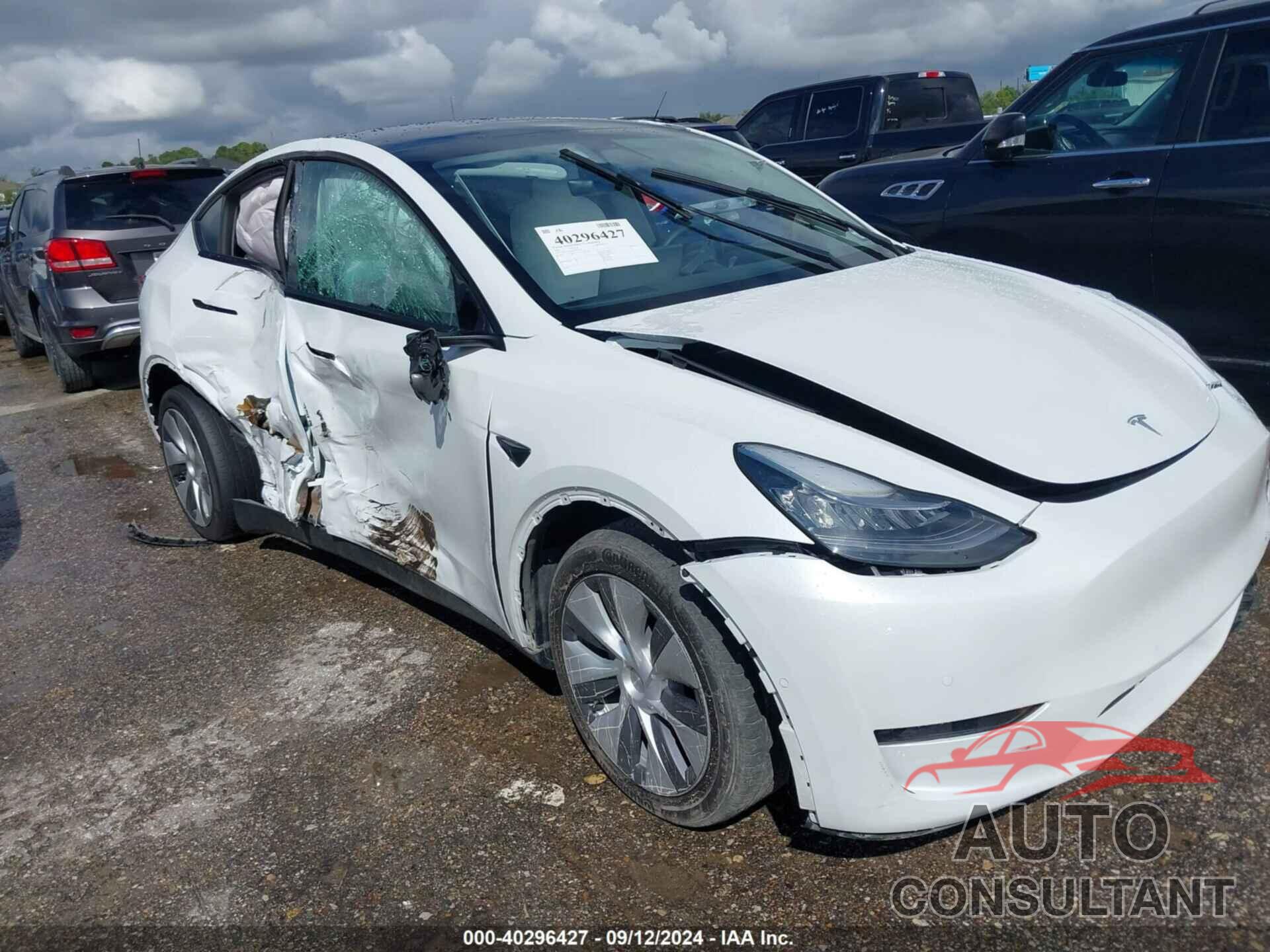 TESLA MODEL Y 2022 - 7SAYGDEE4NF443547