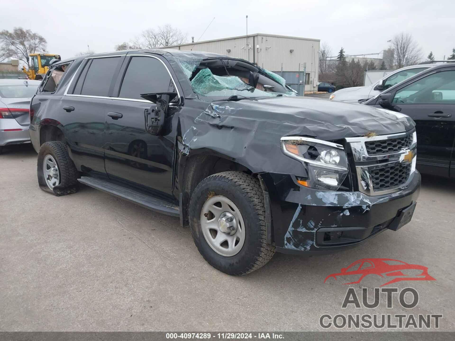 CHEVROLET TAHOE 2017 - 1GNSKFEC3HR201575