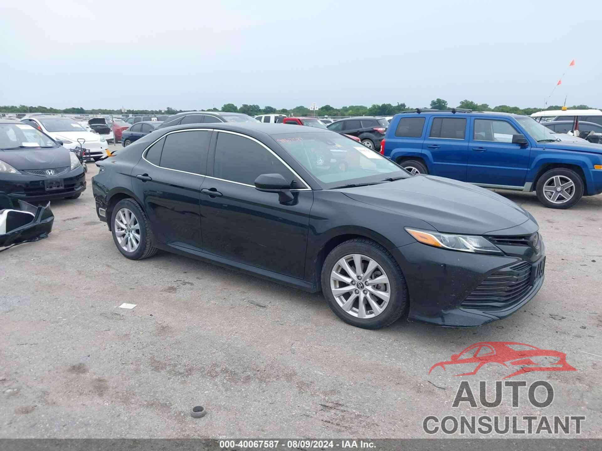 TOYOTA CAMRY 2018 - JTNB11HK6J3031671