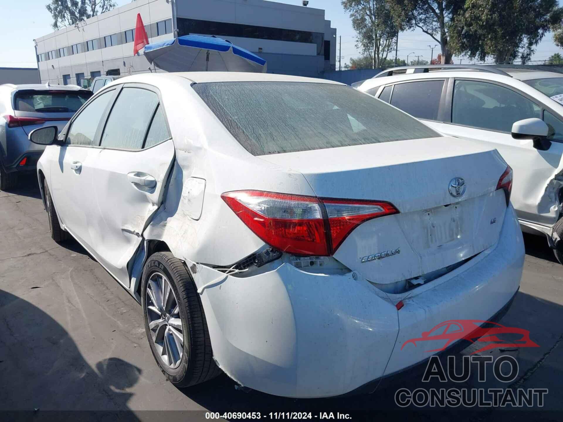 TOYOTA COROLLA 2015 - 5YFBURHE5FP364768