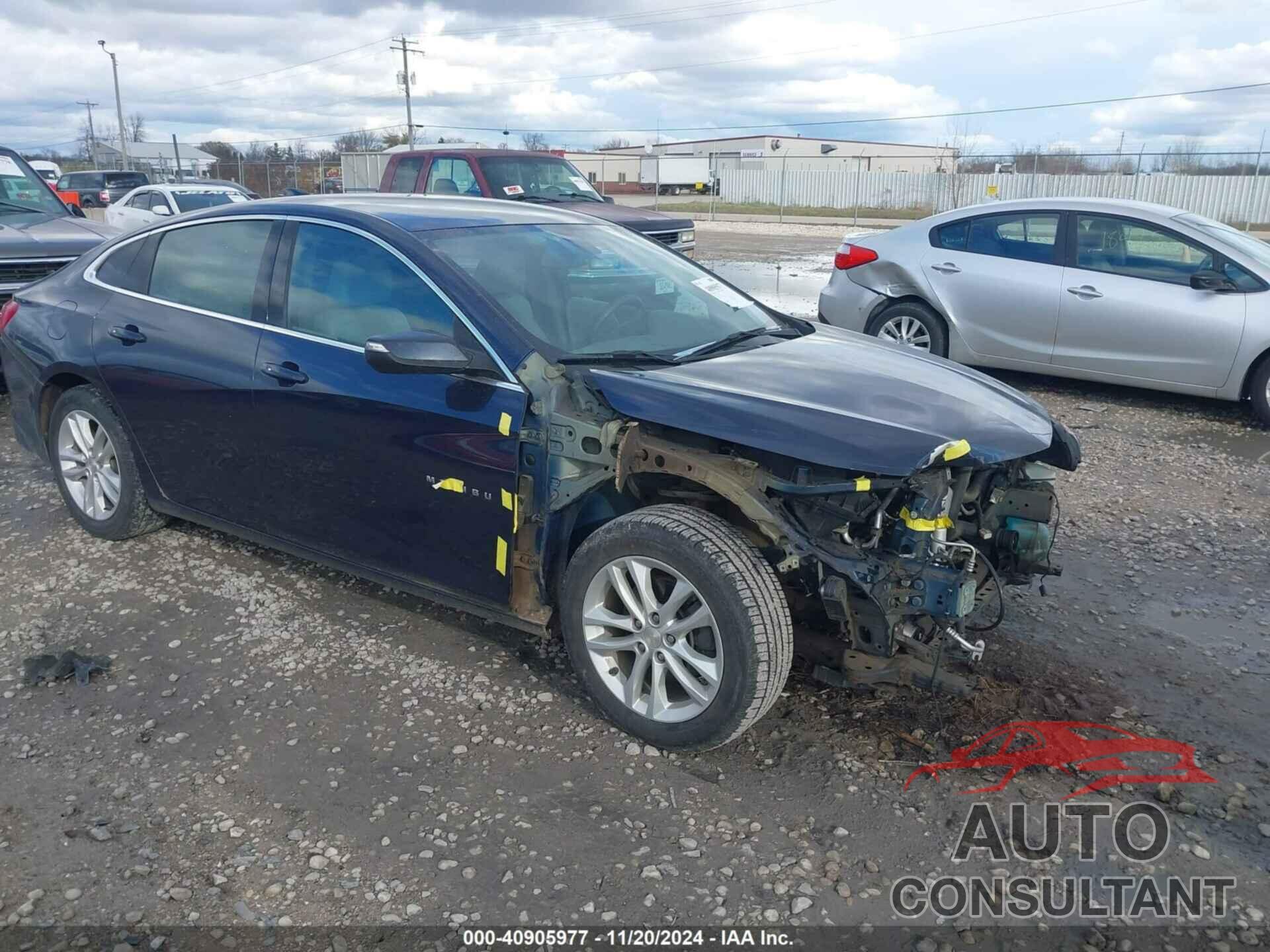 CHEVROLET MALIBU 2017 - 1G1ZE5ST1HF179552