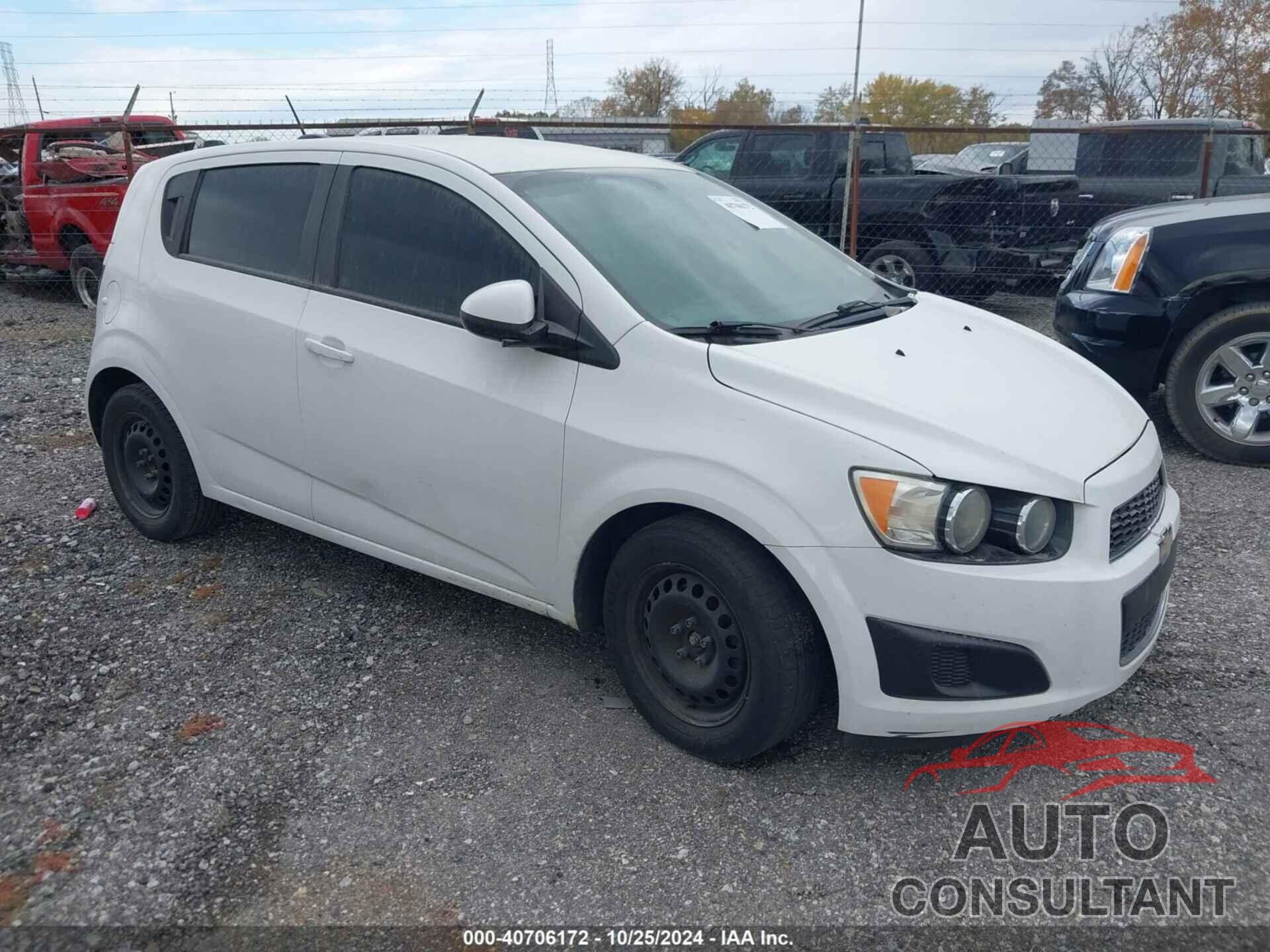 CHEVROLET SONIC 2016 - 1G1JA6SH0G4164528