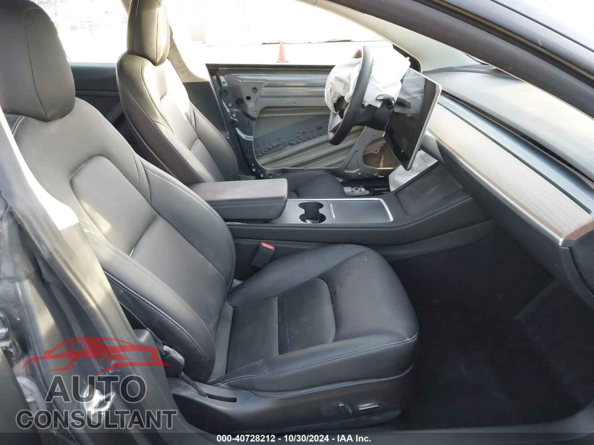 TESLA MODEL 3 2022 - 5YJ3E1EA5NF253376