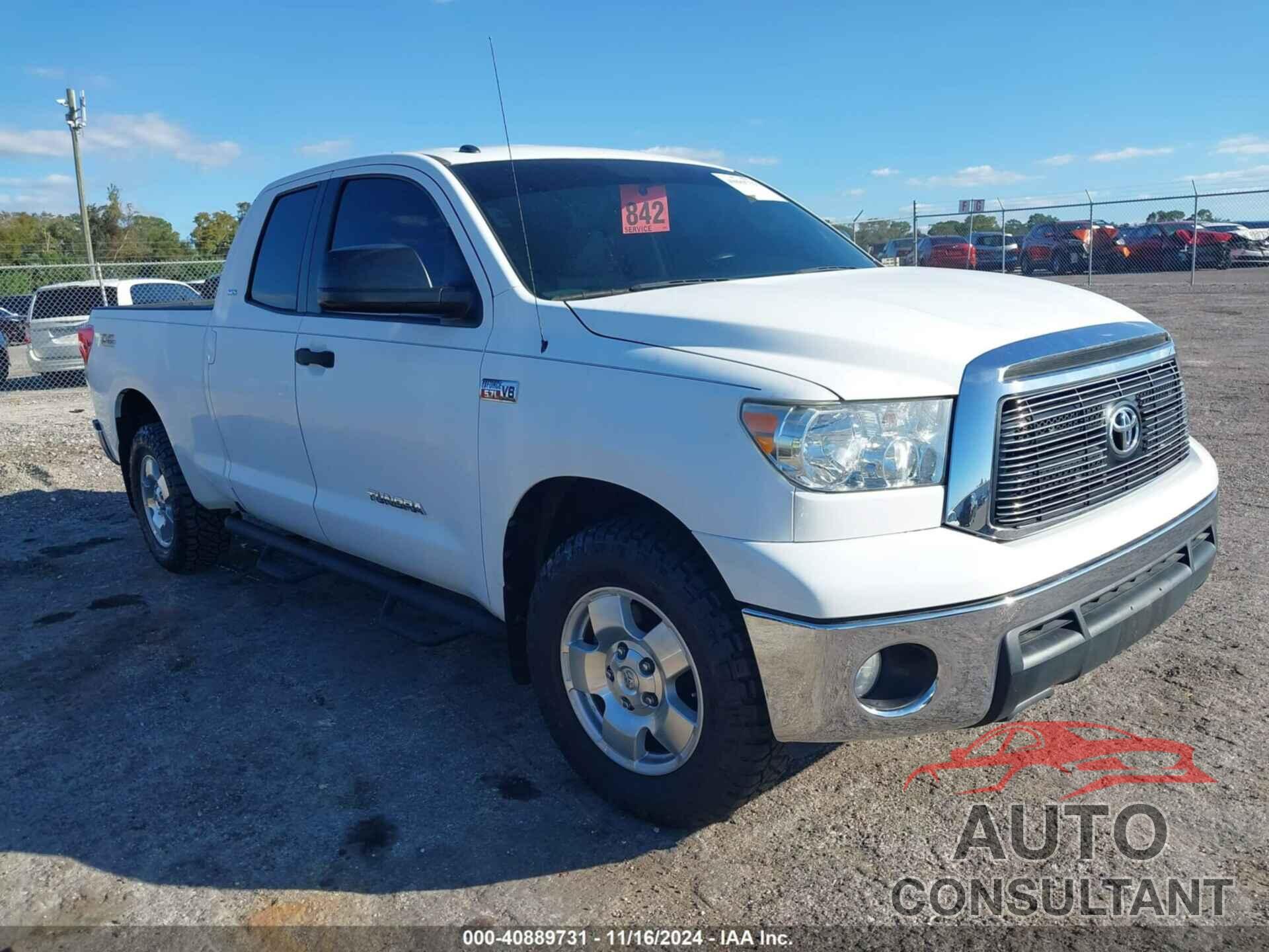 TOYOTA TUNDRA 2011 - 5TFRY5F19BX112531