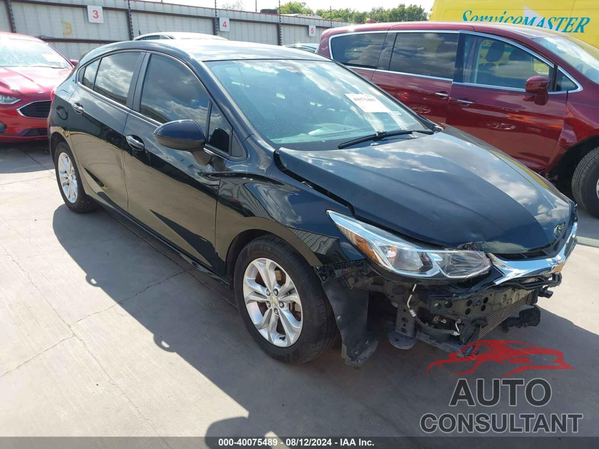 CHEVROLET CRUZE 2019 - 3G1BC6SM2KS569486