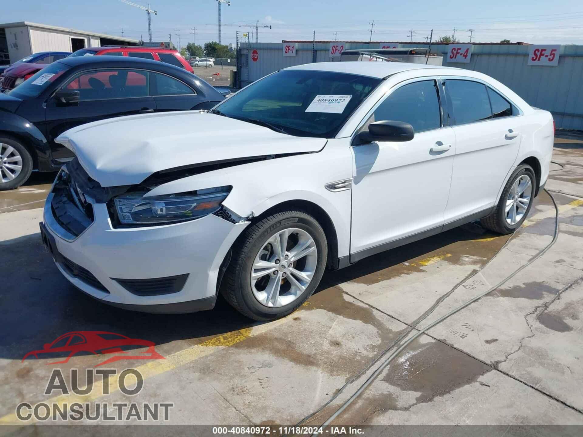 FORD TAURUS 2017 - 1FAHP2D83HG140028