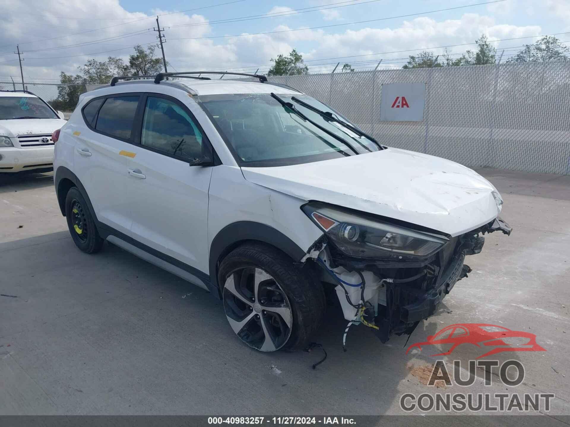 HYUNDAI TUCSON 2017 - KM8J33A27HU564306