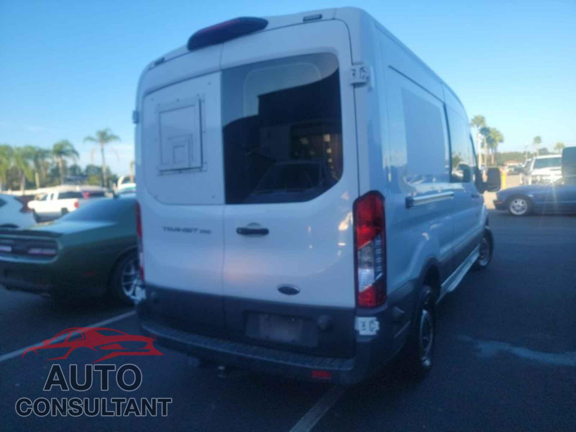 FORD TRANSIT 2019 - 1FTYR2CM2KKA17649