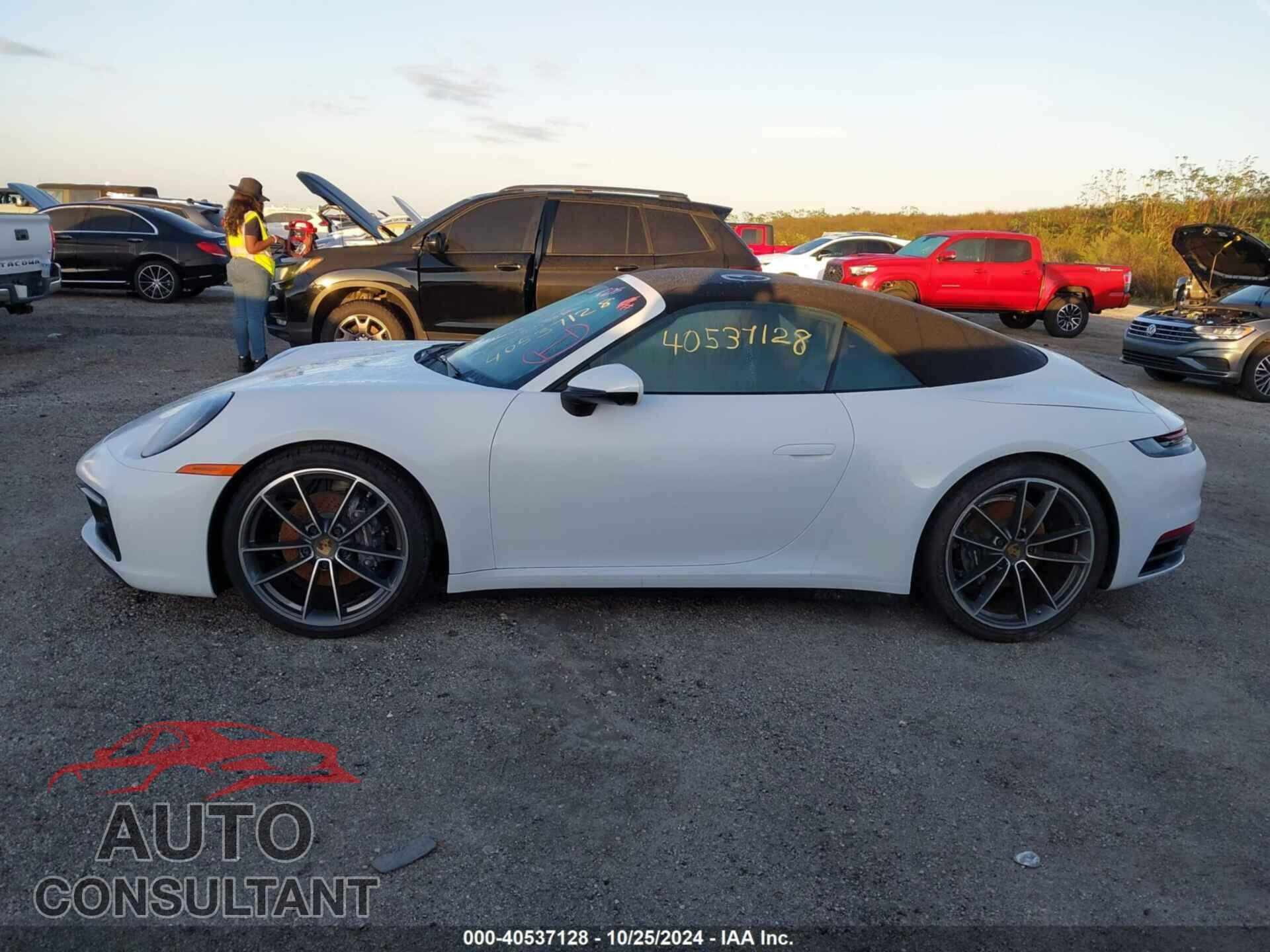 PORSCHE 911 2021 - WP0CA2A95MS239802