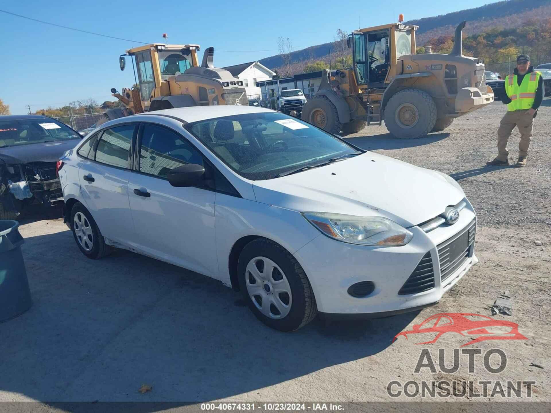 FORD FOCUS 2014 - 1FADP3E27EL370429