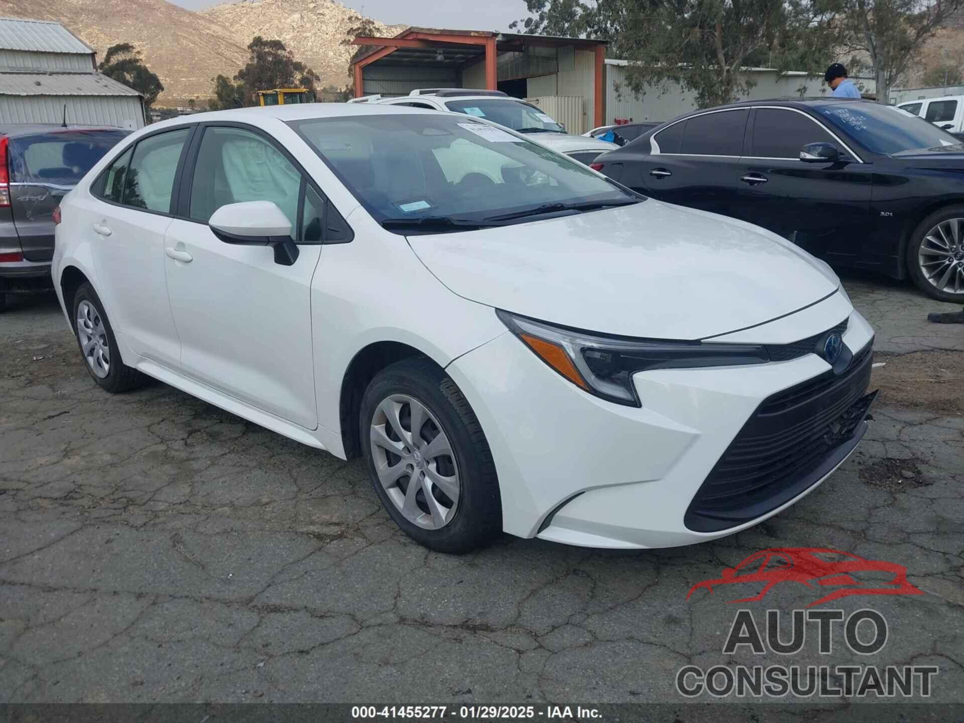 TOYOTA COROLLA 2024 - JTDBCMFE6R3039214