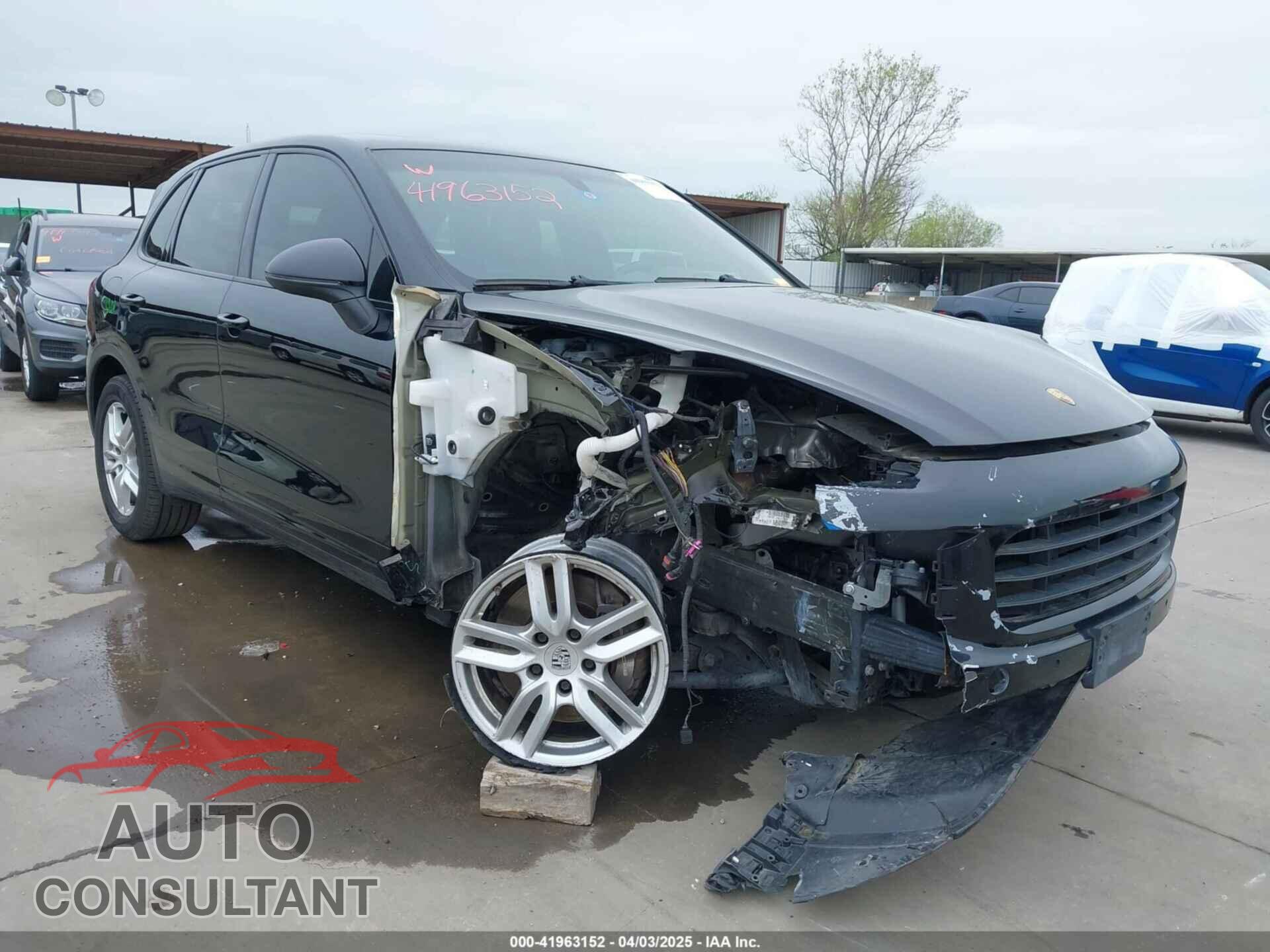 PORSCHE CAYENNE 2016 - WP1AA2A29GLA00762