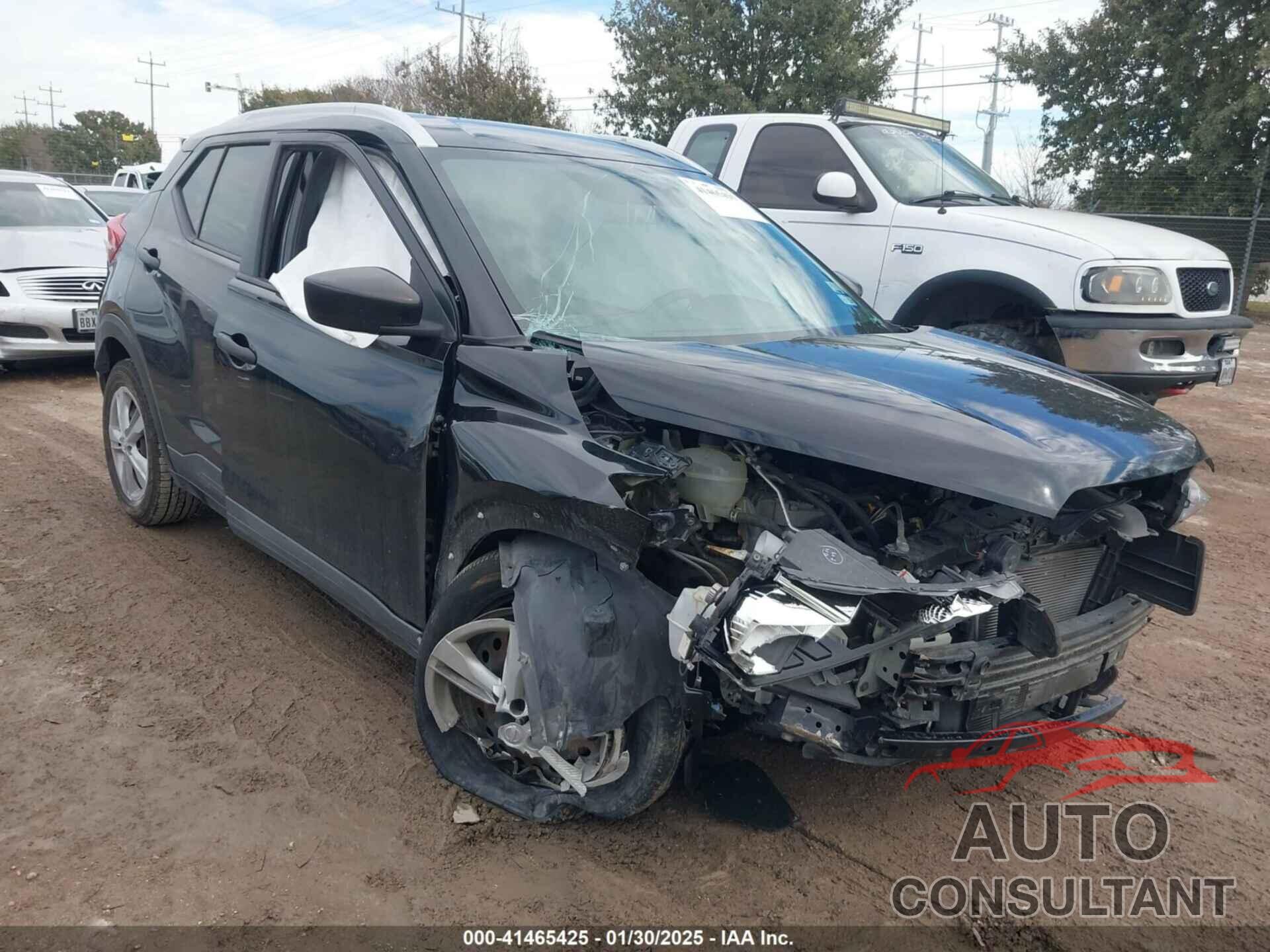 NISSAN KICKS 2018 - 3N1CP5CUXJL525840