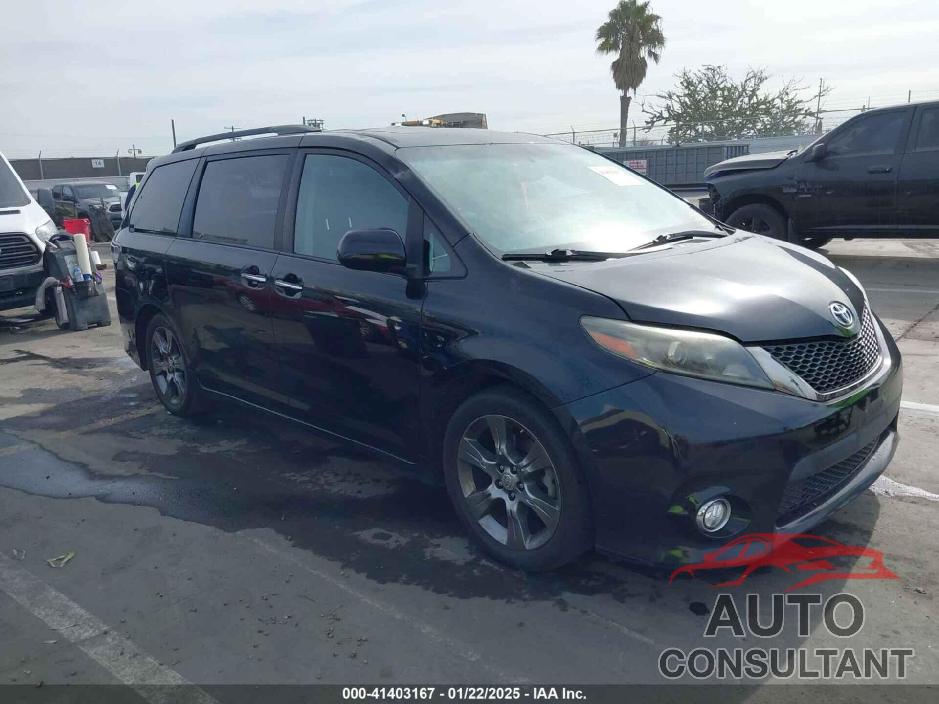 TOYOTA SIENNA 2016 - 5TDXK3DC9GS720810