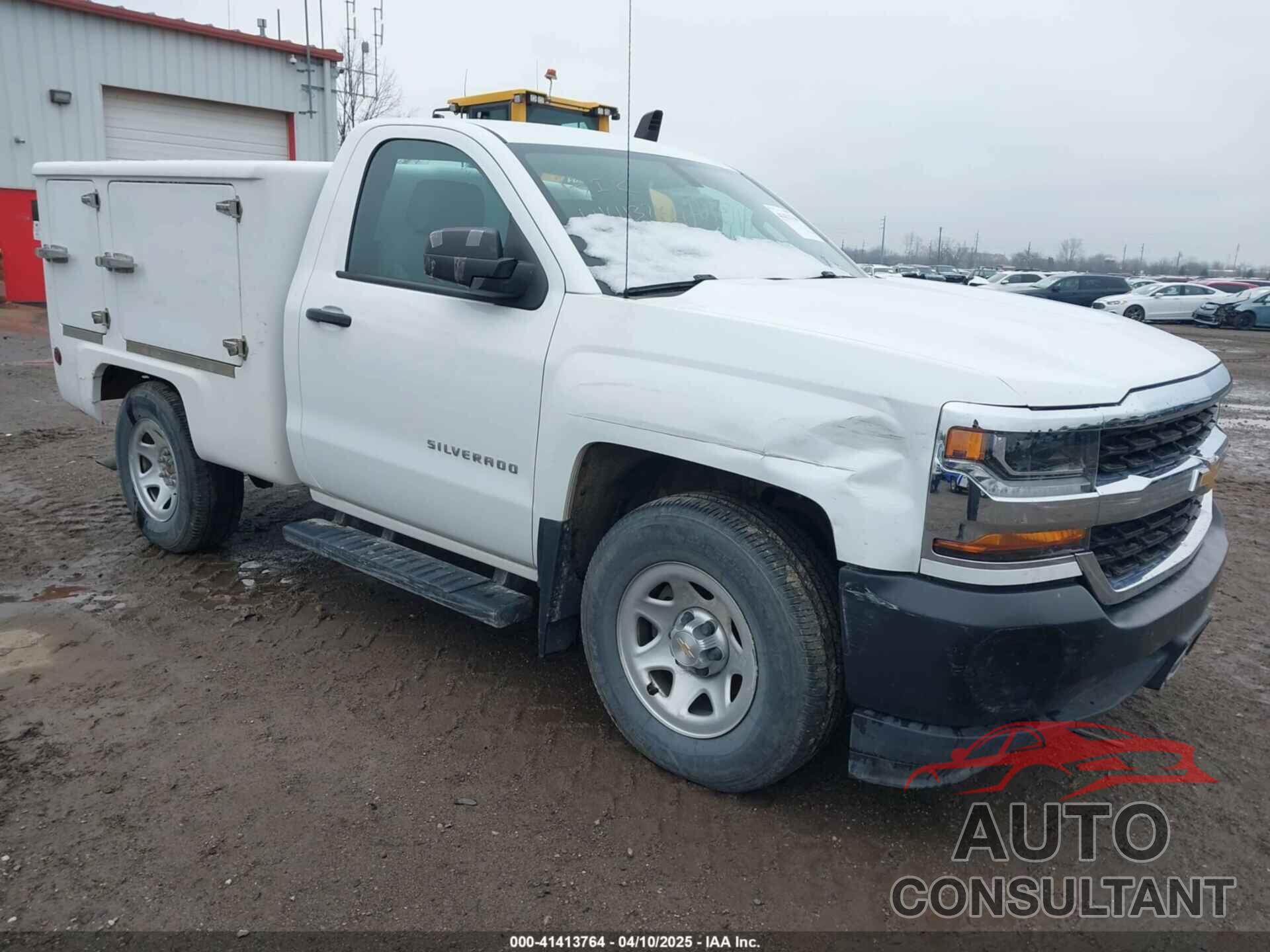 CHEVROLET SILVERADO 1500 2018 - 1GCNCNEH2JZ264147