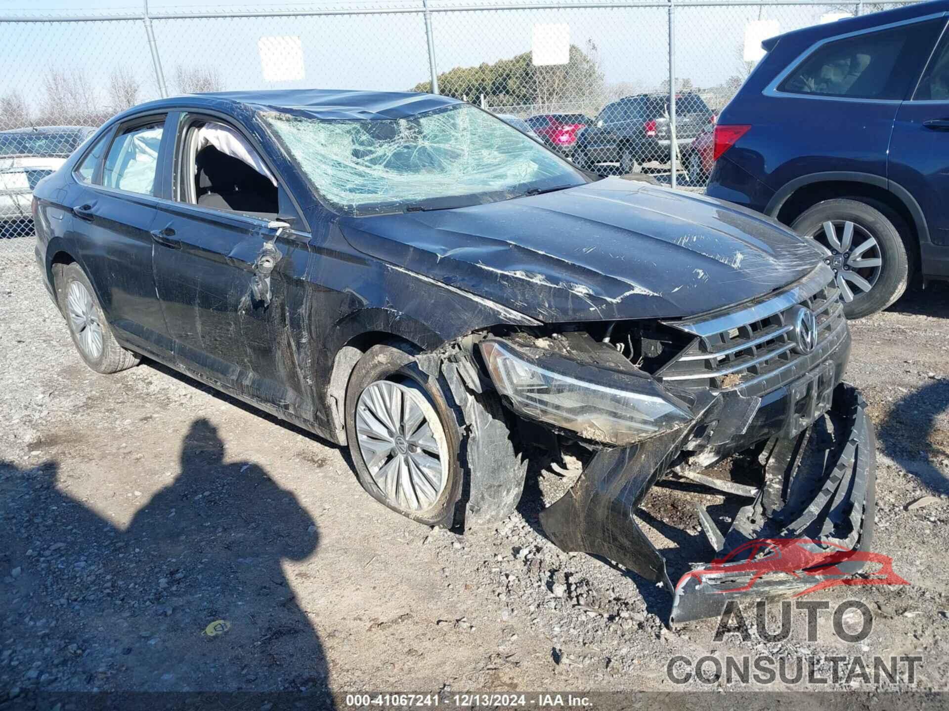 VOLKSWAGEN JETTA 2019 - 3VWC57BU3KM087400
