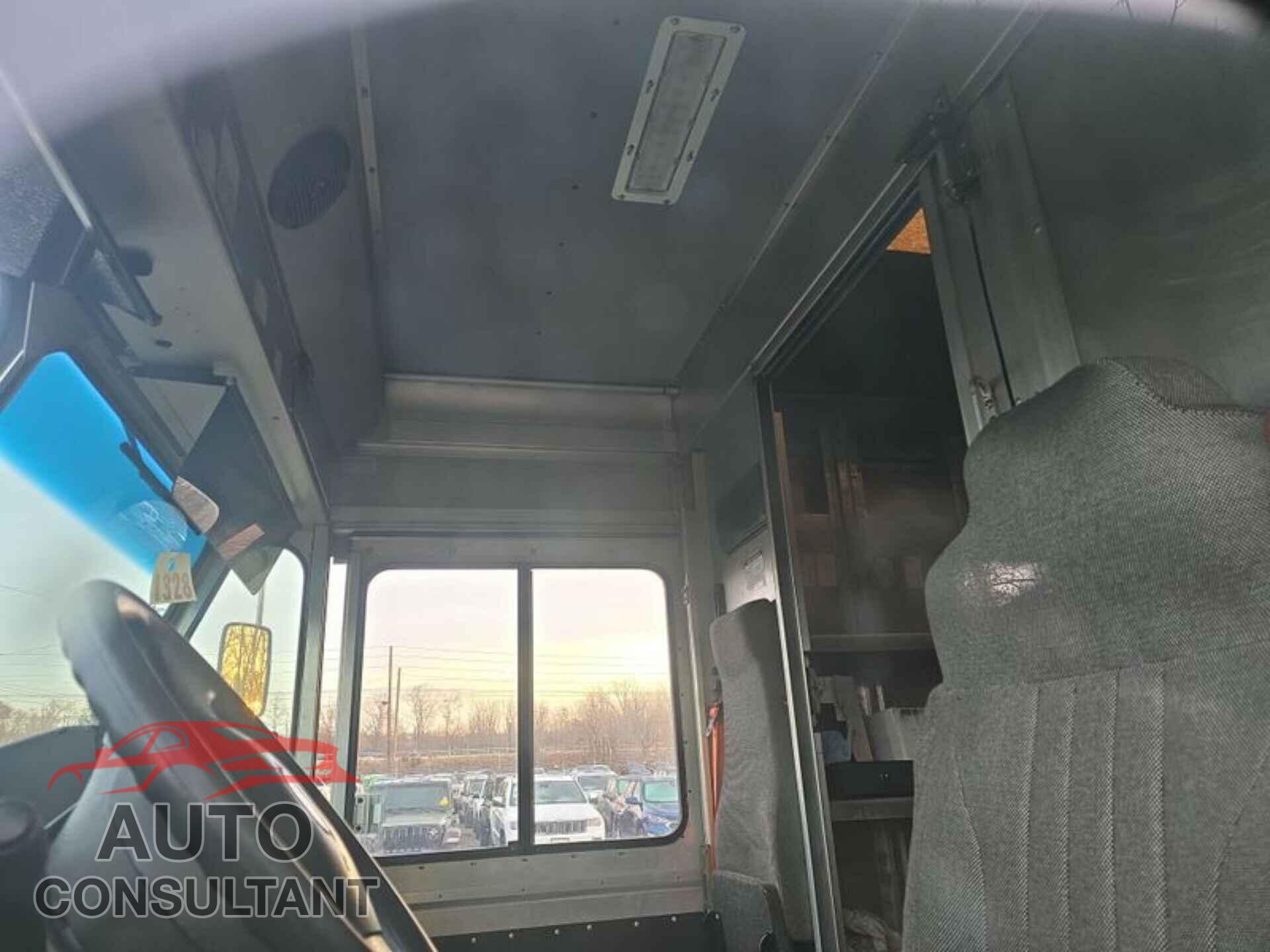 FORD E-450 STRIPPED 2013 - 1FC4E4KL8DDA78185