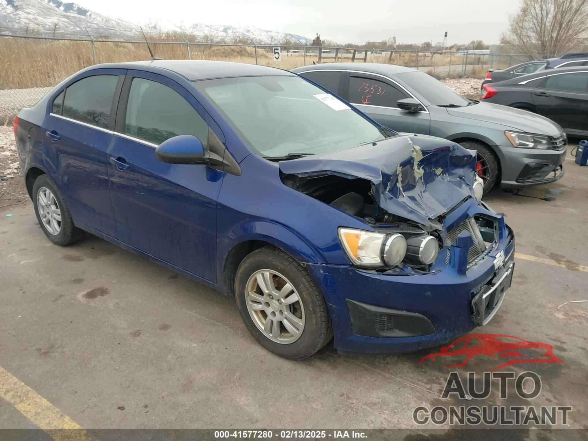 CHEVROLET SONIC 2013 - 1G1JD5SB7D4148707