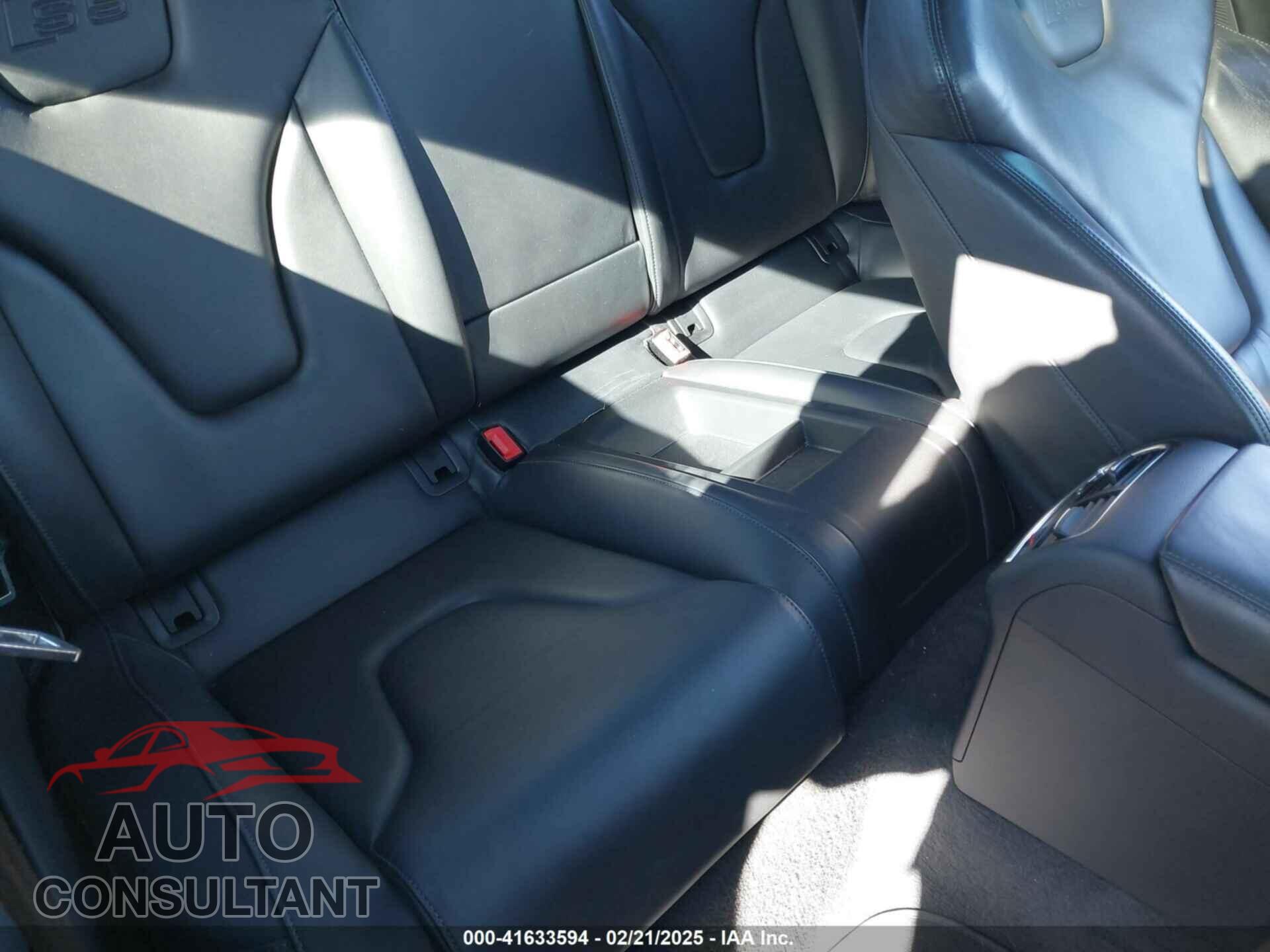 AUDI S5 2011 - WAUVVAFR0BA046845