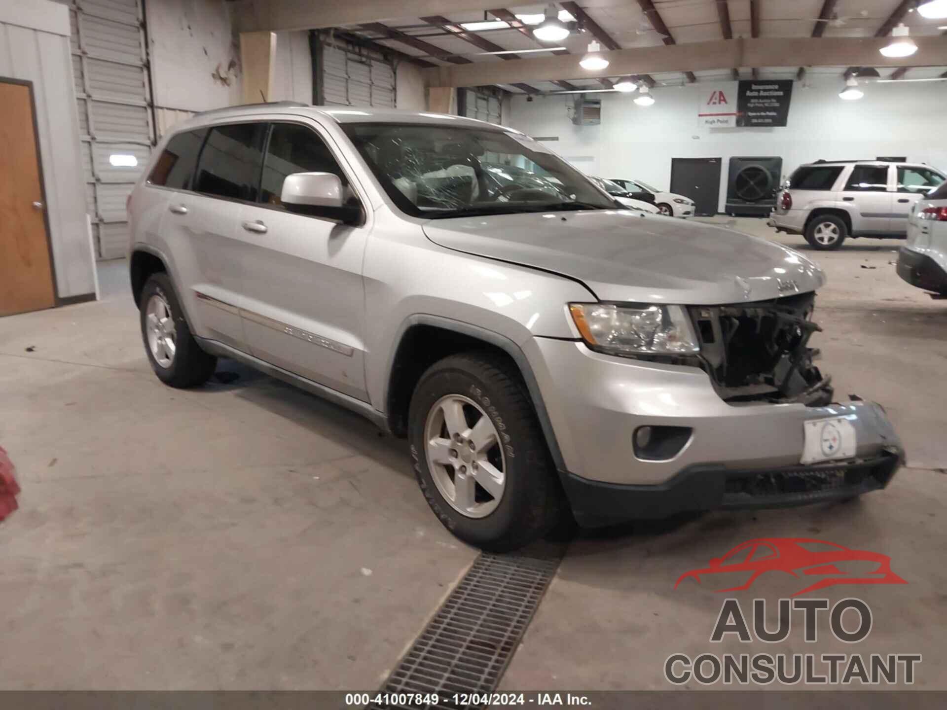 JEEP GRAND CHEROKEE 2011 - 1J4RS4GG8BC613331