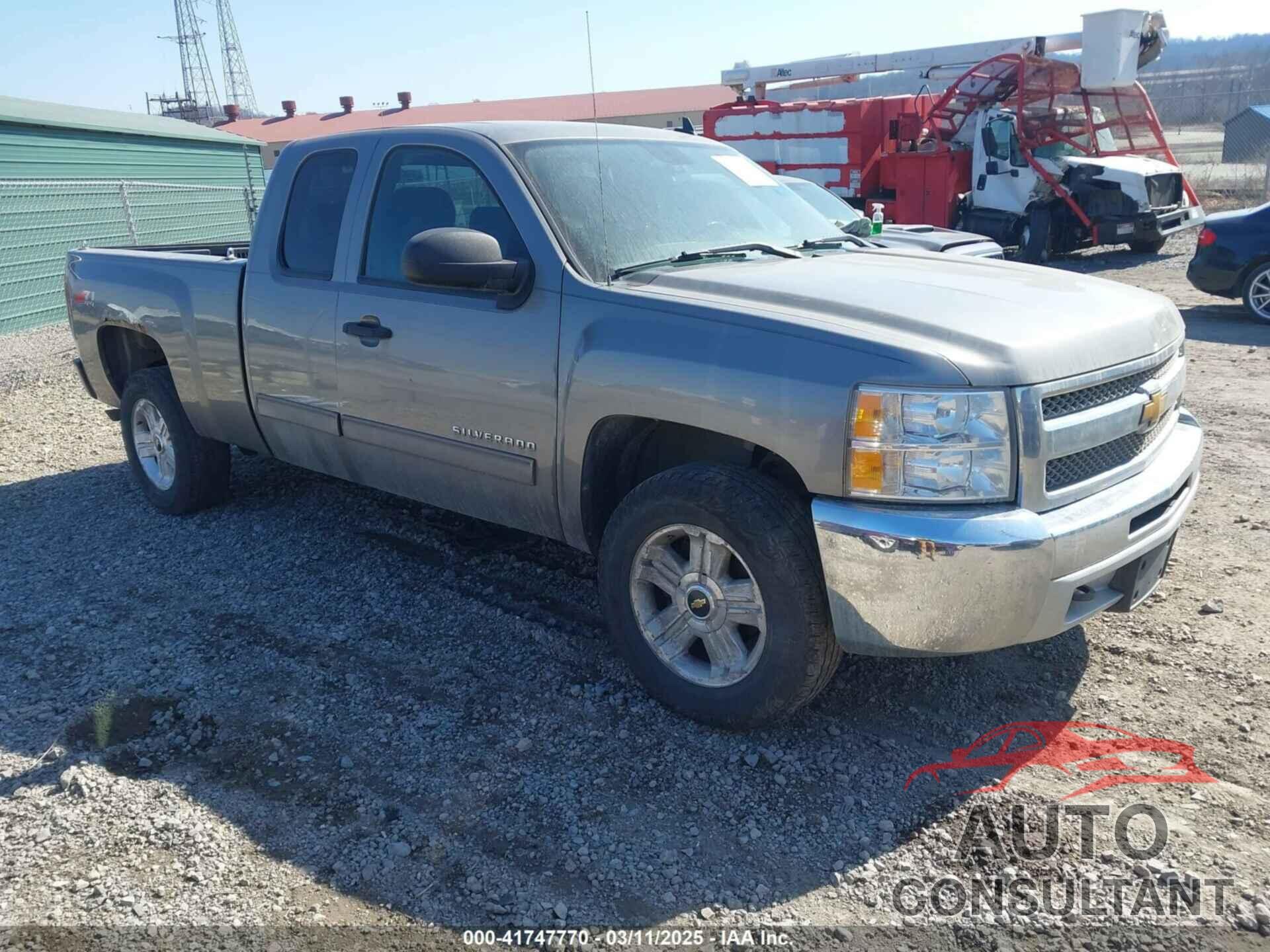CHEVROLET SILVERADO 1500 2013 - 1GCRKSE77DZ349189