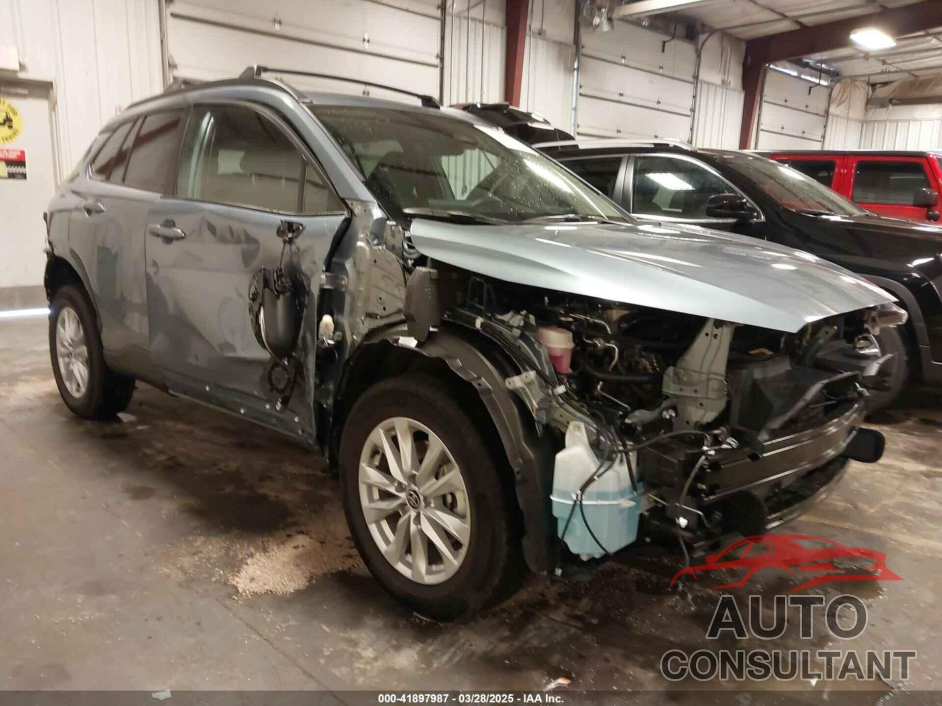 TOYOTA COROLLA CROSS 2024 - 7MUCAAAG7RV102620