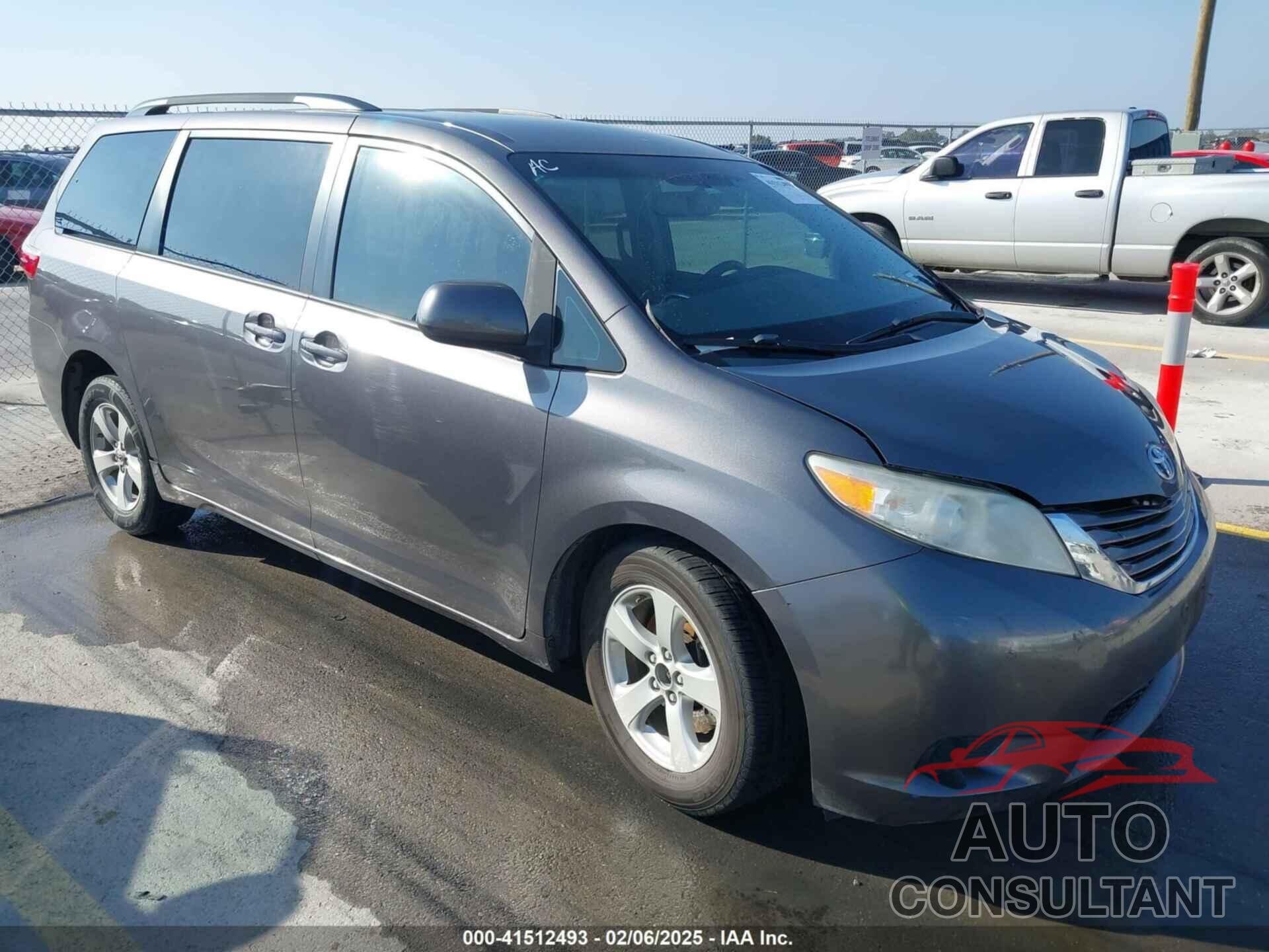 TOYOTA SIENNA 2017 - 5TDKZ3DC0HS837408