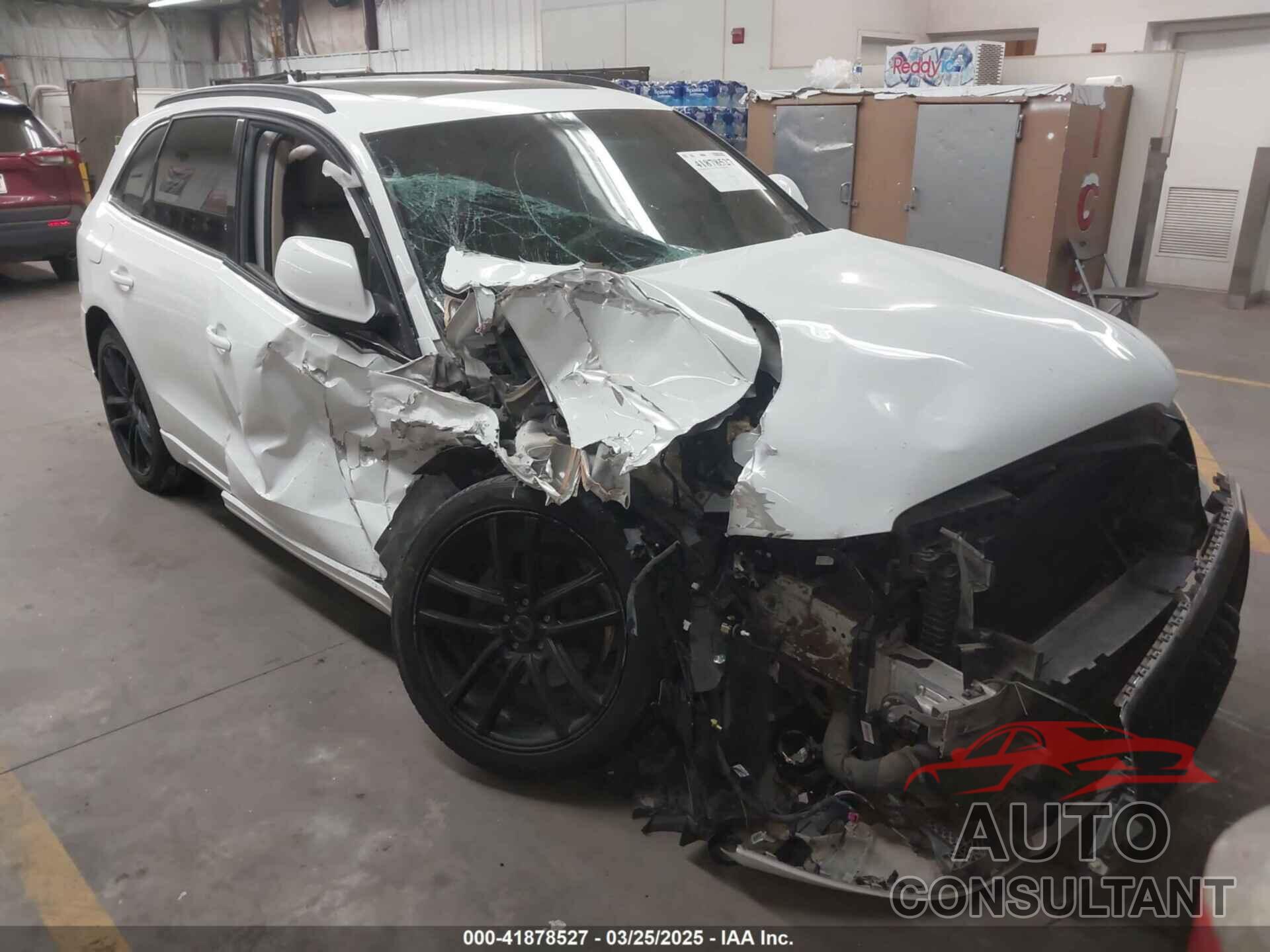 AUDI Q5 2012 - WA1LFAFP1CA016125