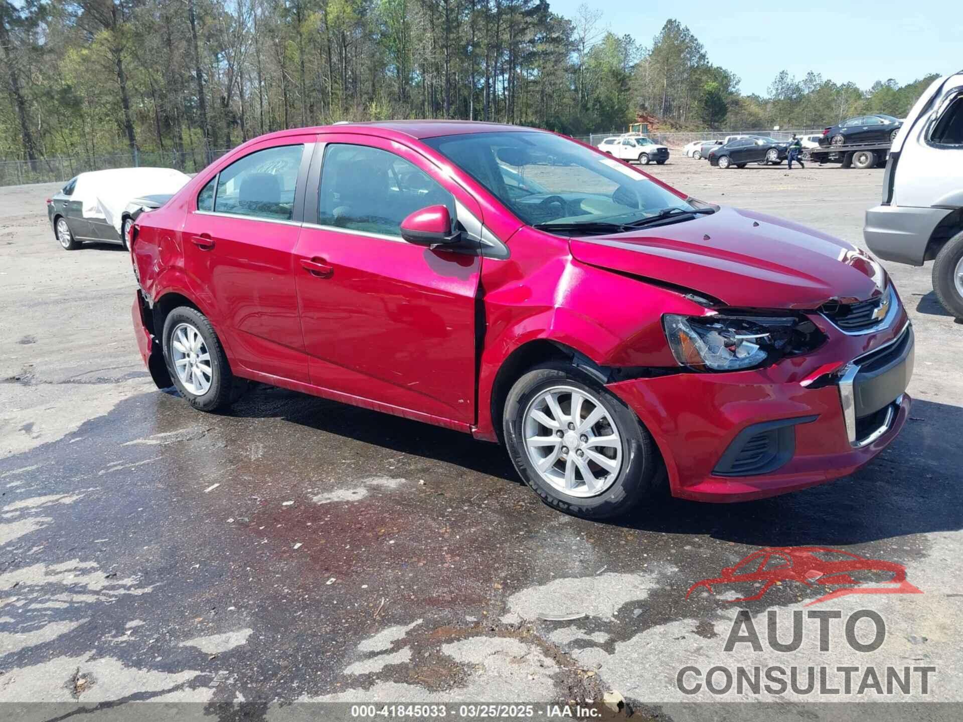 CHEVROLET SONIC 2018 - 1G1JD5SH0J4110090